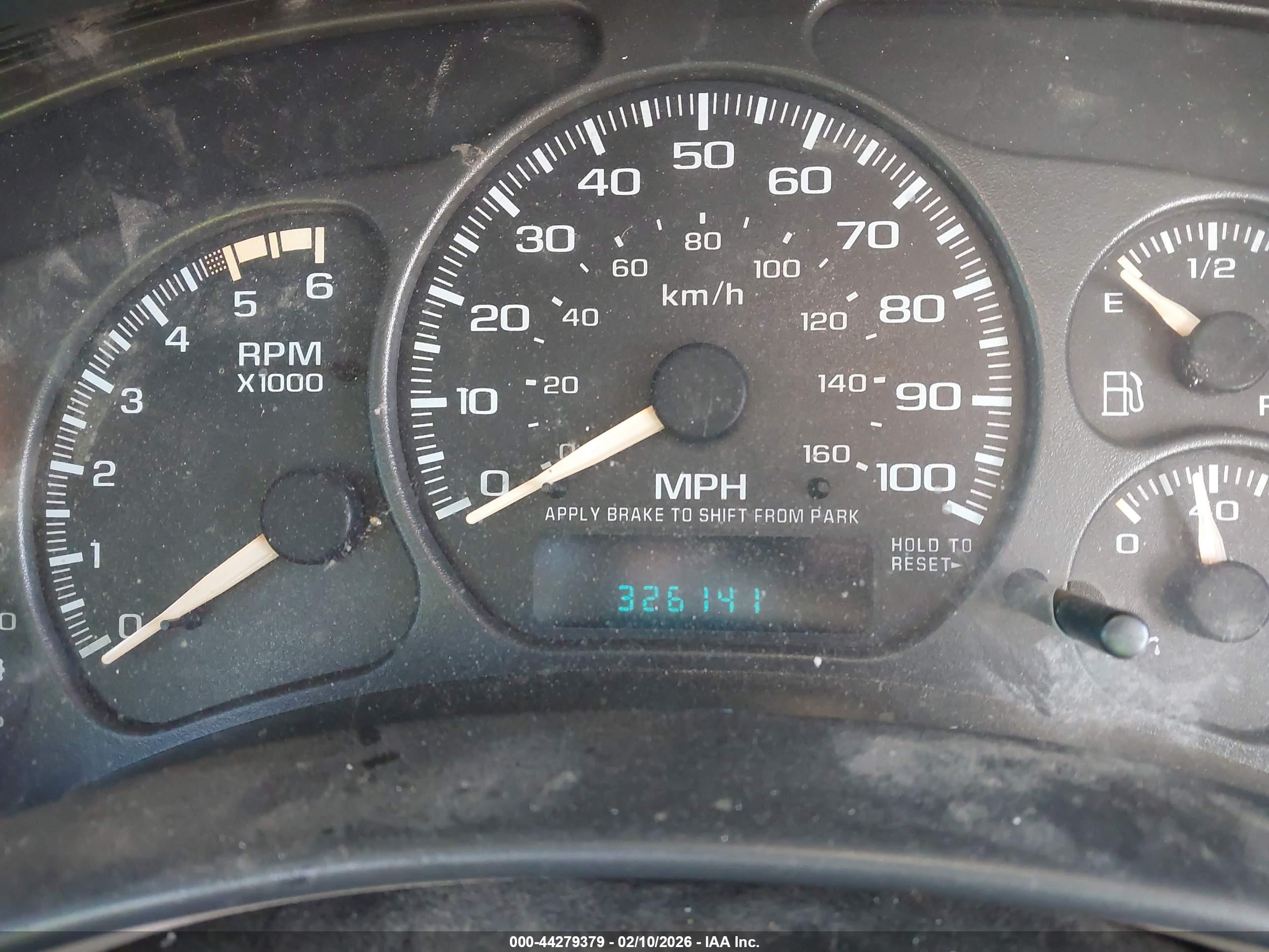 CHEVROLET SILVERADO image 7