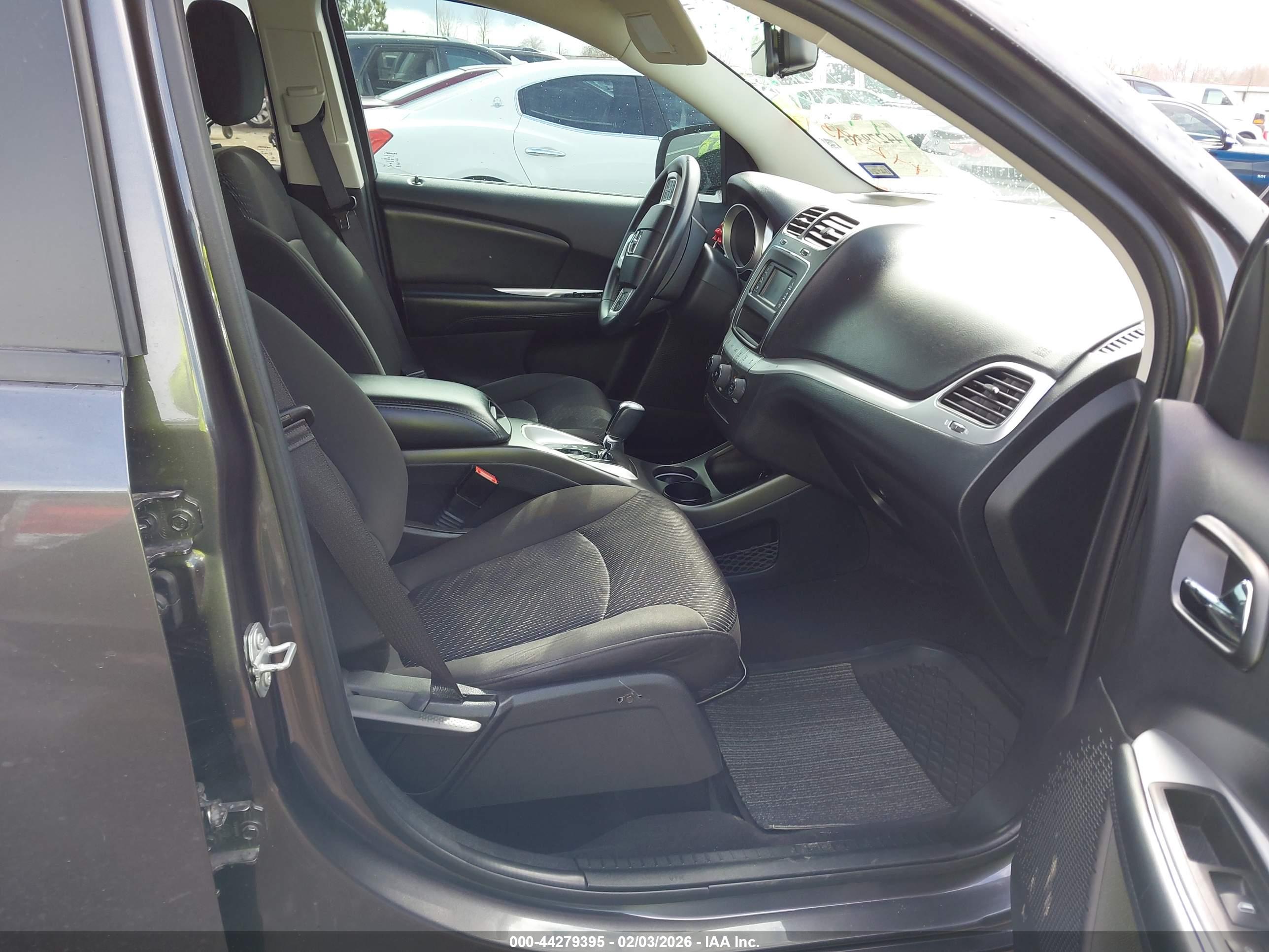 DODGE JOURNEY image 5