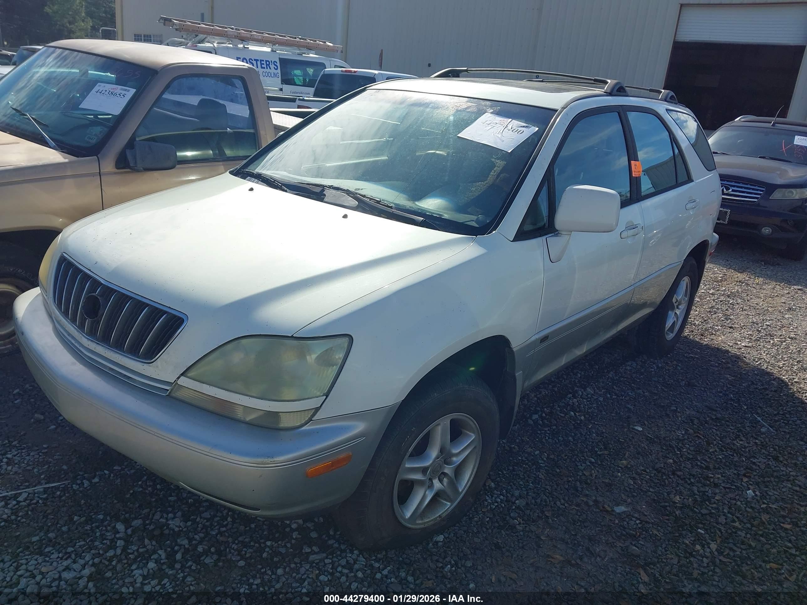 LEXUS RX image 2