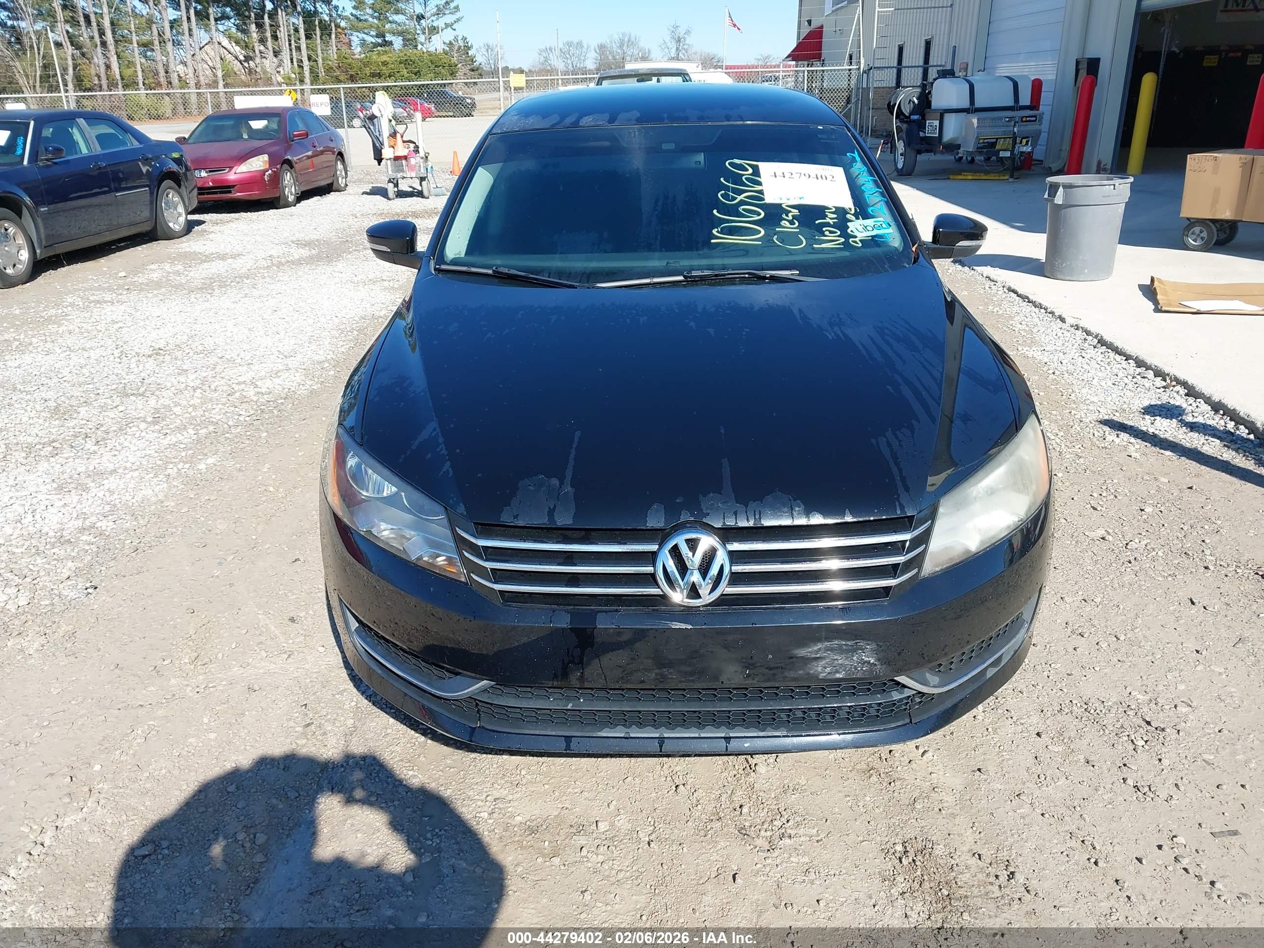 VOLKSWAGEN PASSAT image 6