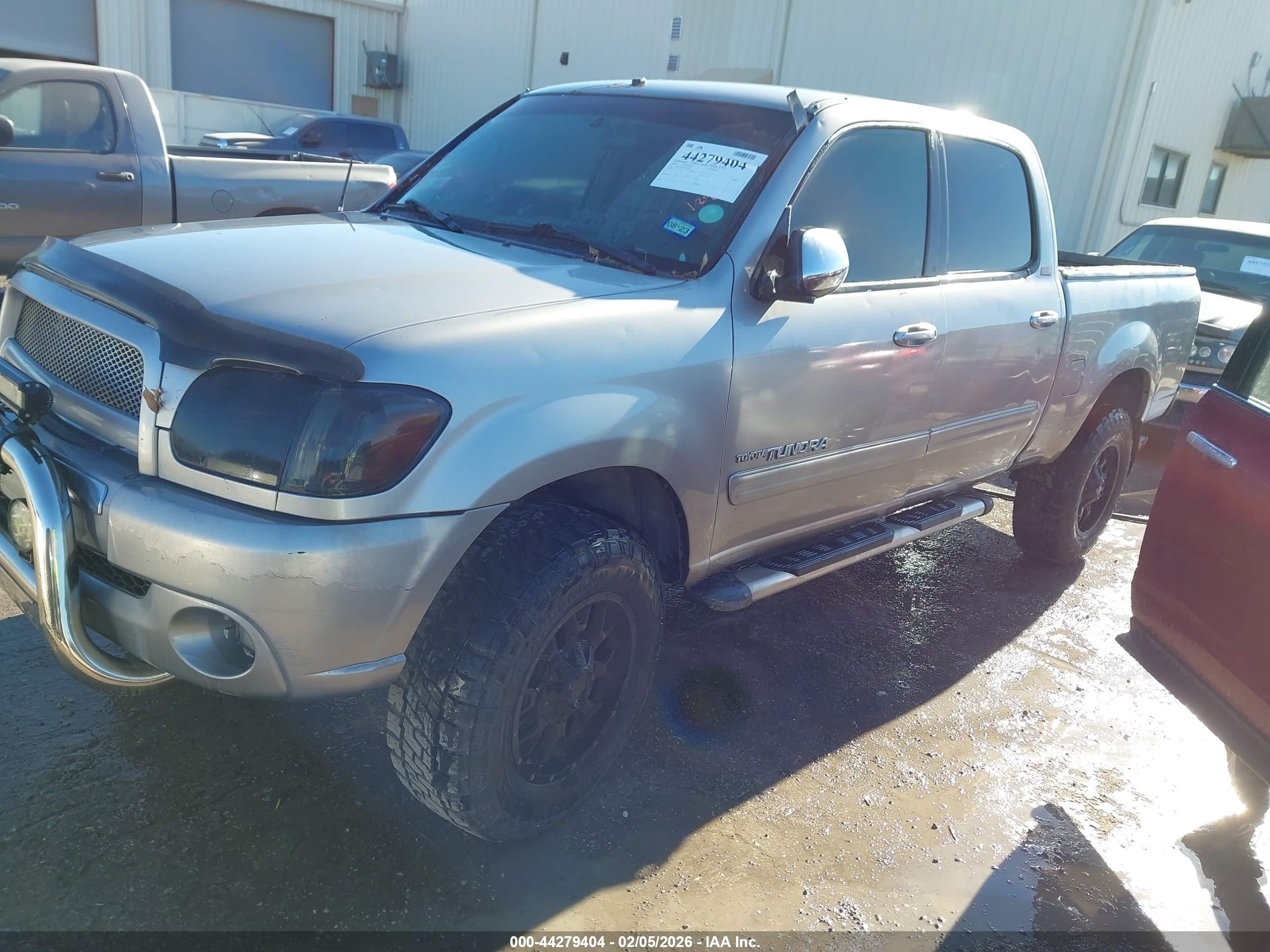 TOYOTA TUNDRA image 2