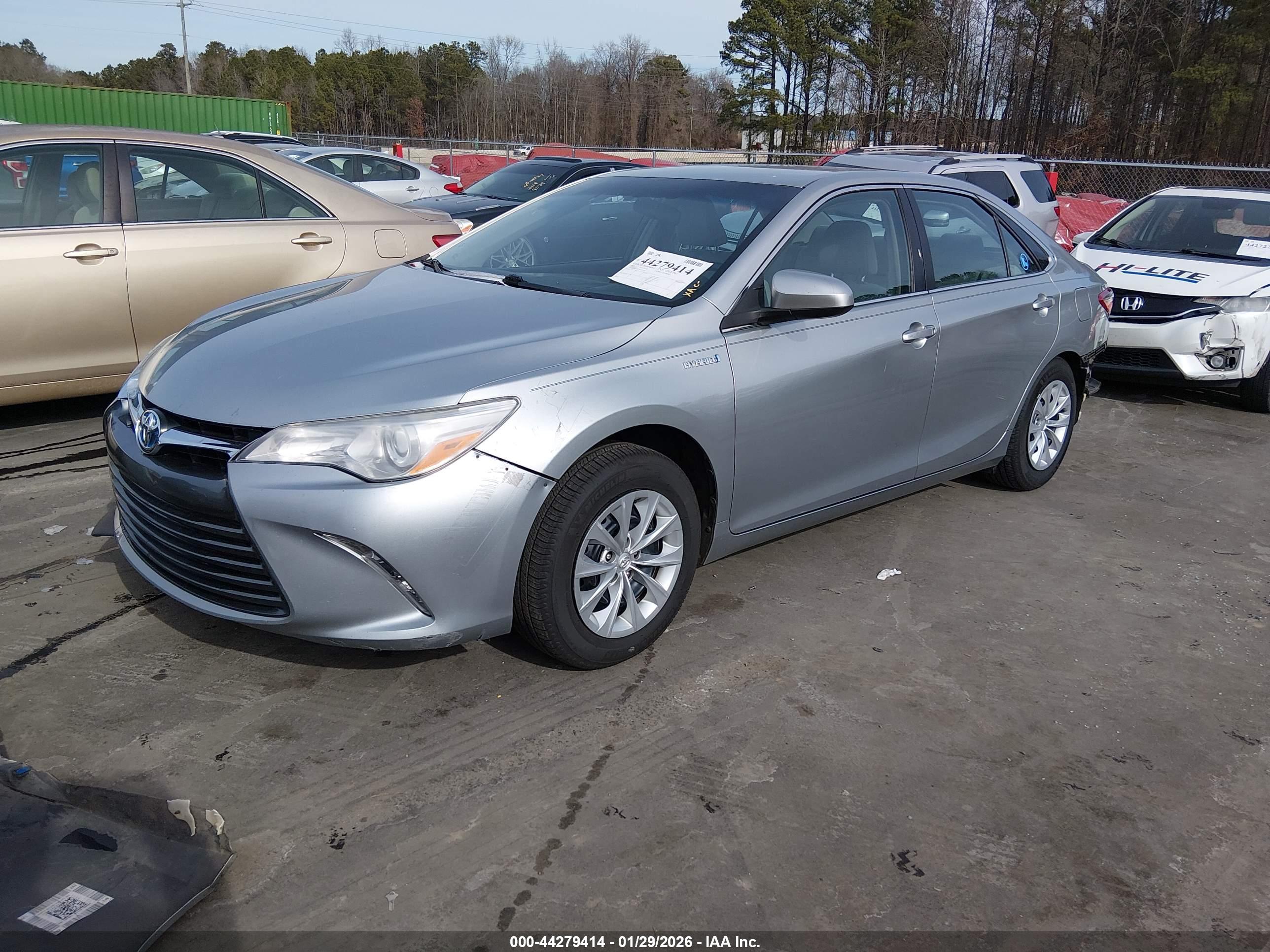 TOYOTA CAMRY image 2