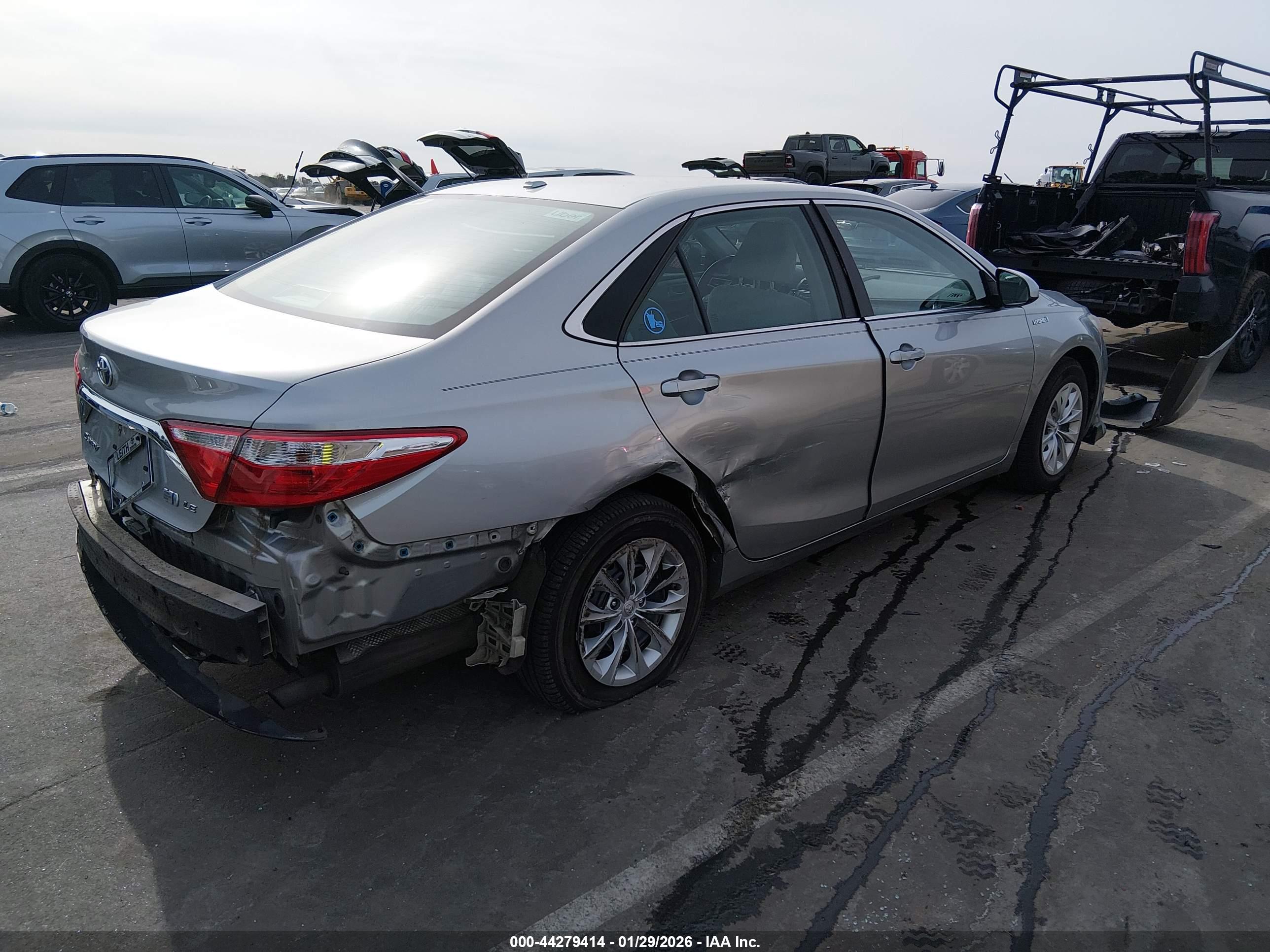 TOYOTA CAMRY image 4