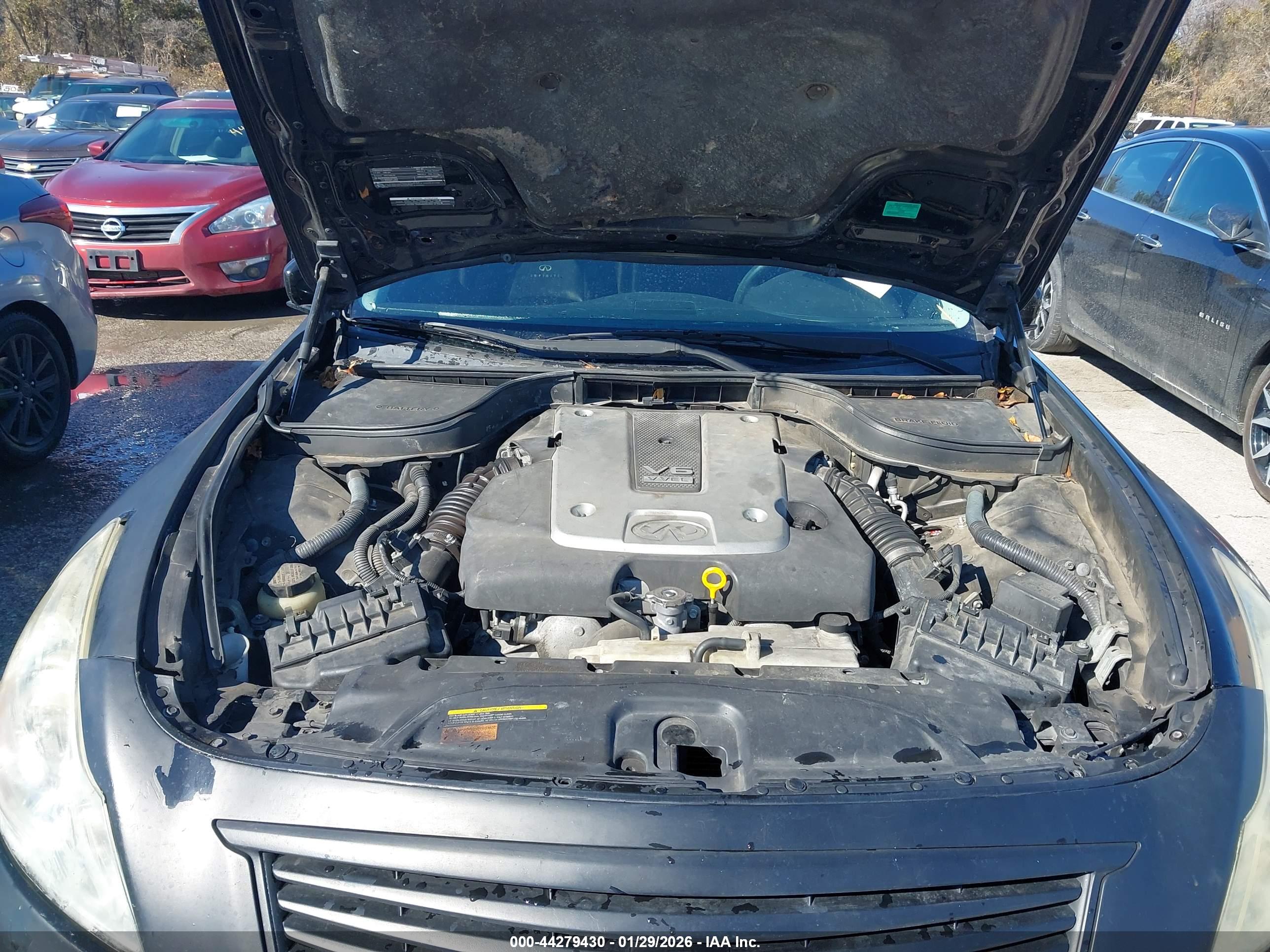 INFINITI G37 image 10