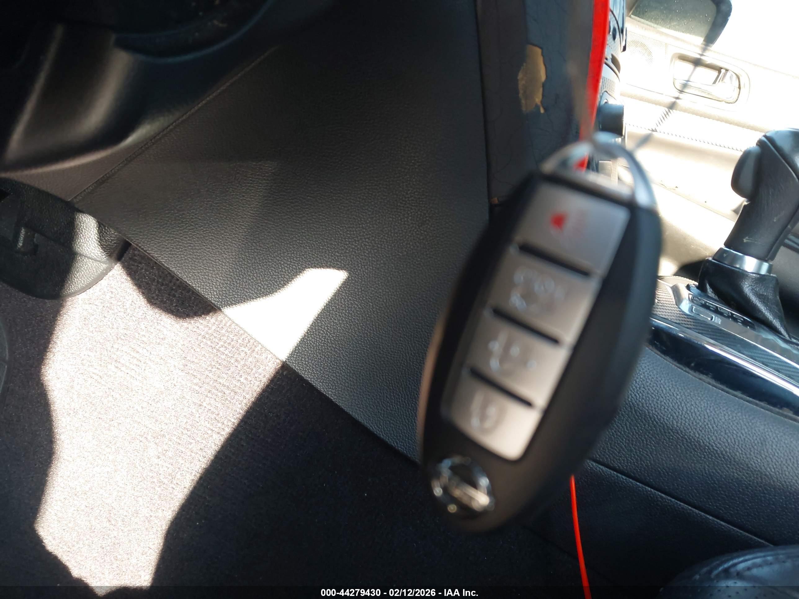 INFINITI G37 image 11