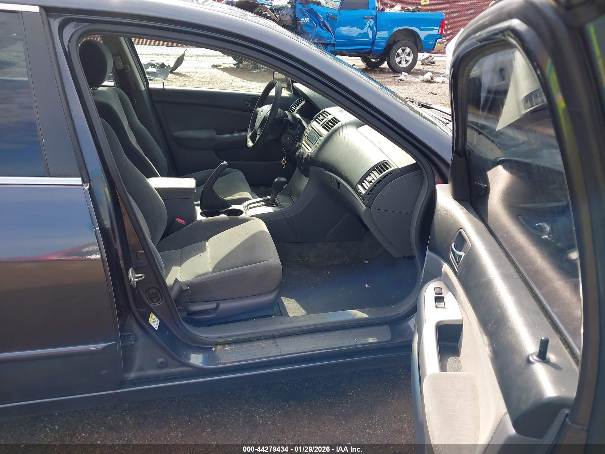 HONDA ACCORD image 5