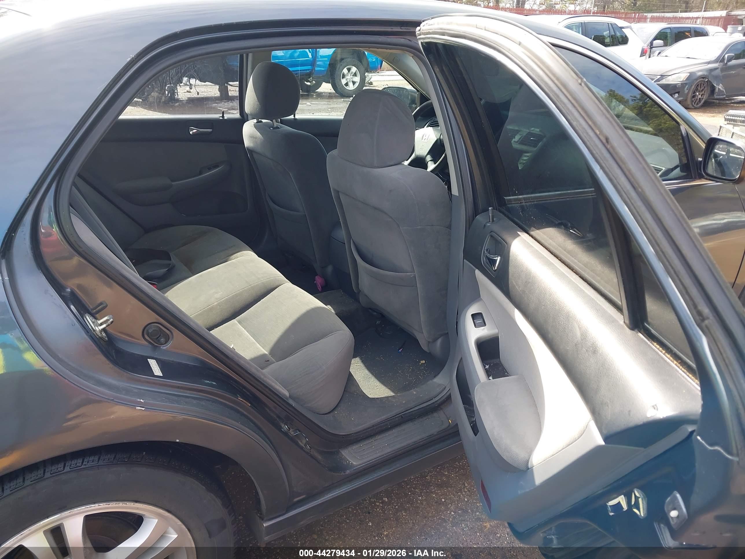 HONDA ACCORD image 8