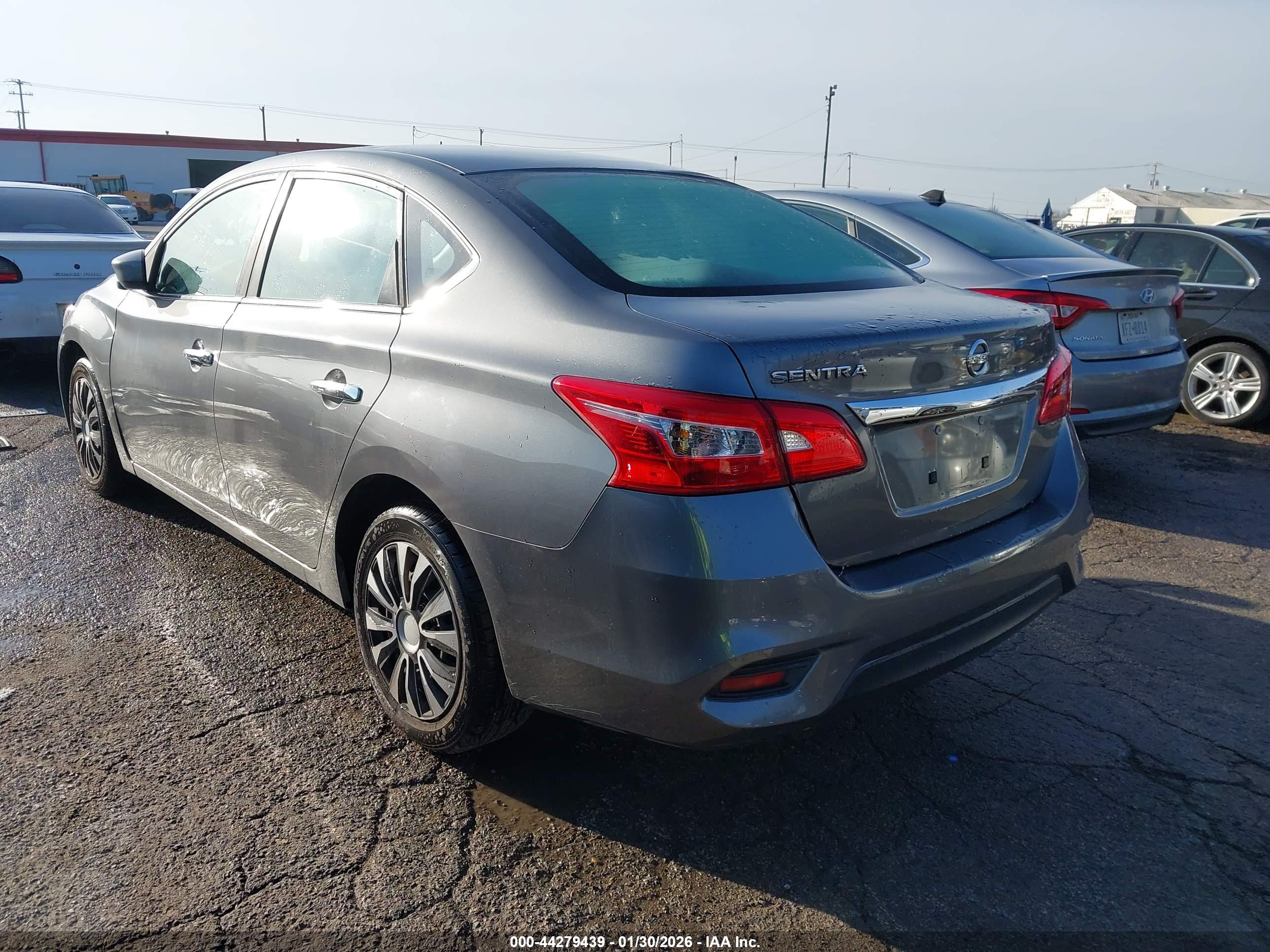 NISSAN SENTRA image 3