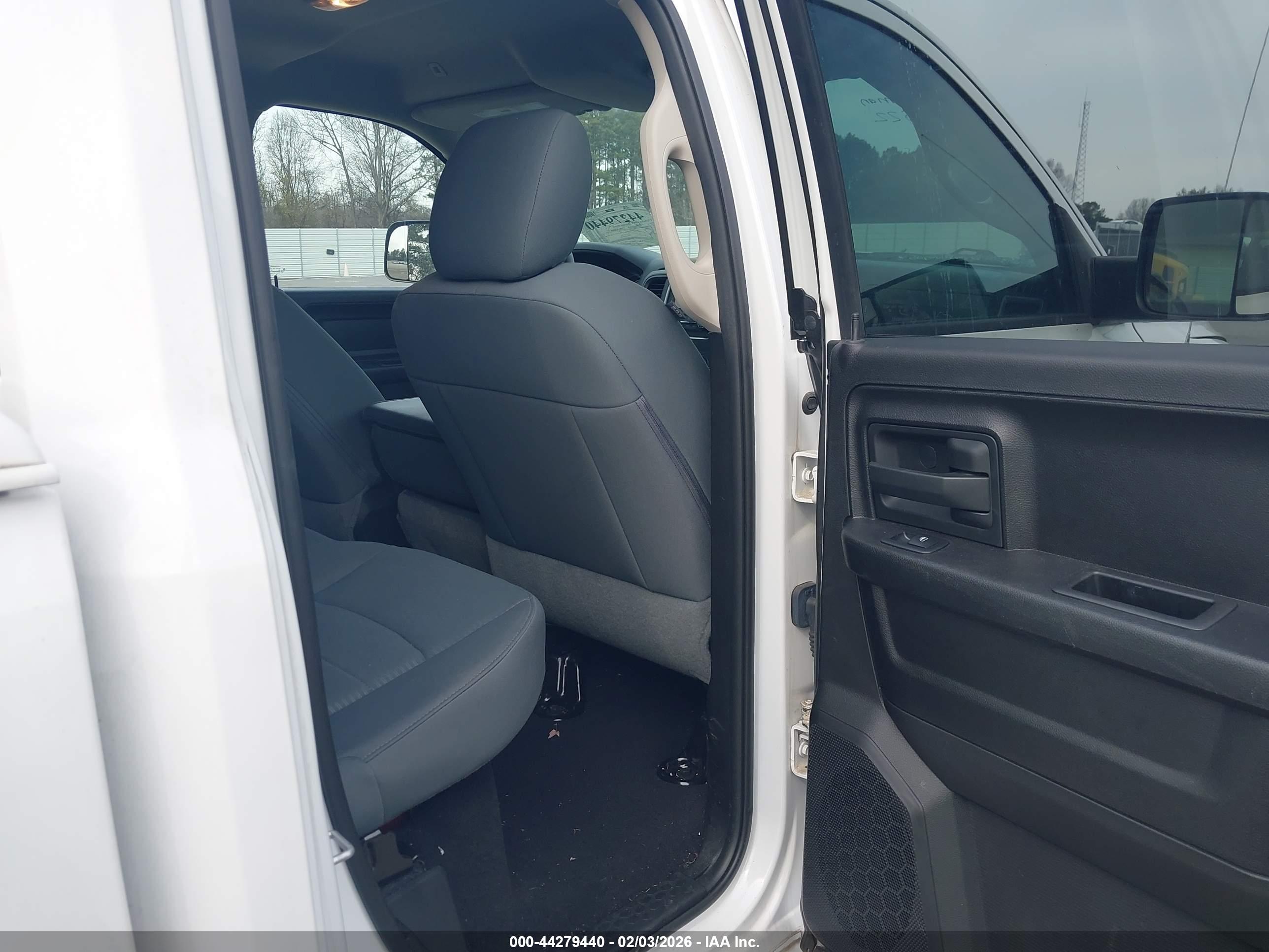 RAM 1500 image 8