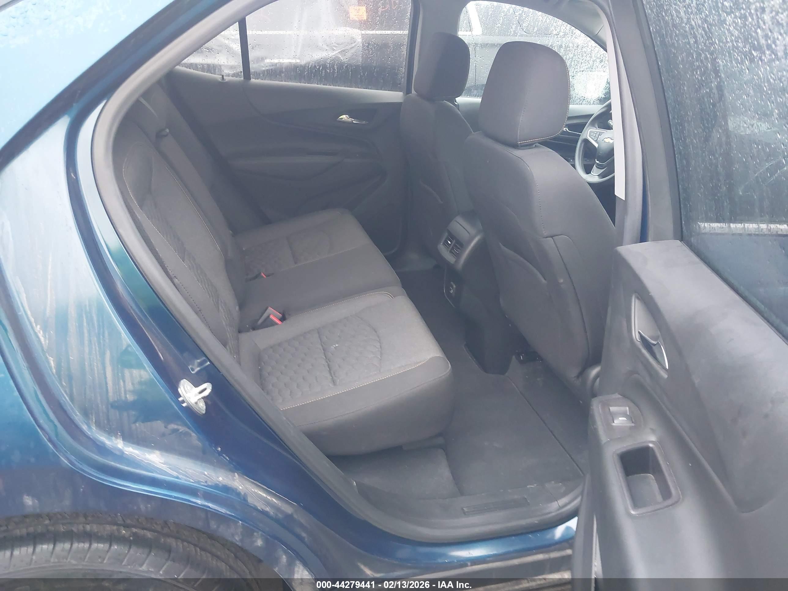 CHEVROLET EQUINOX image 8