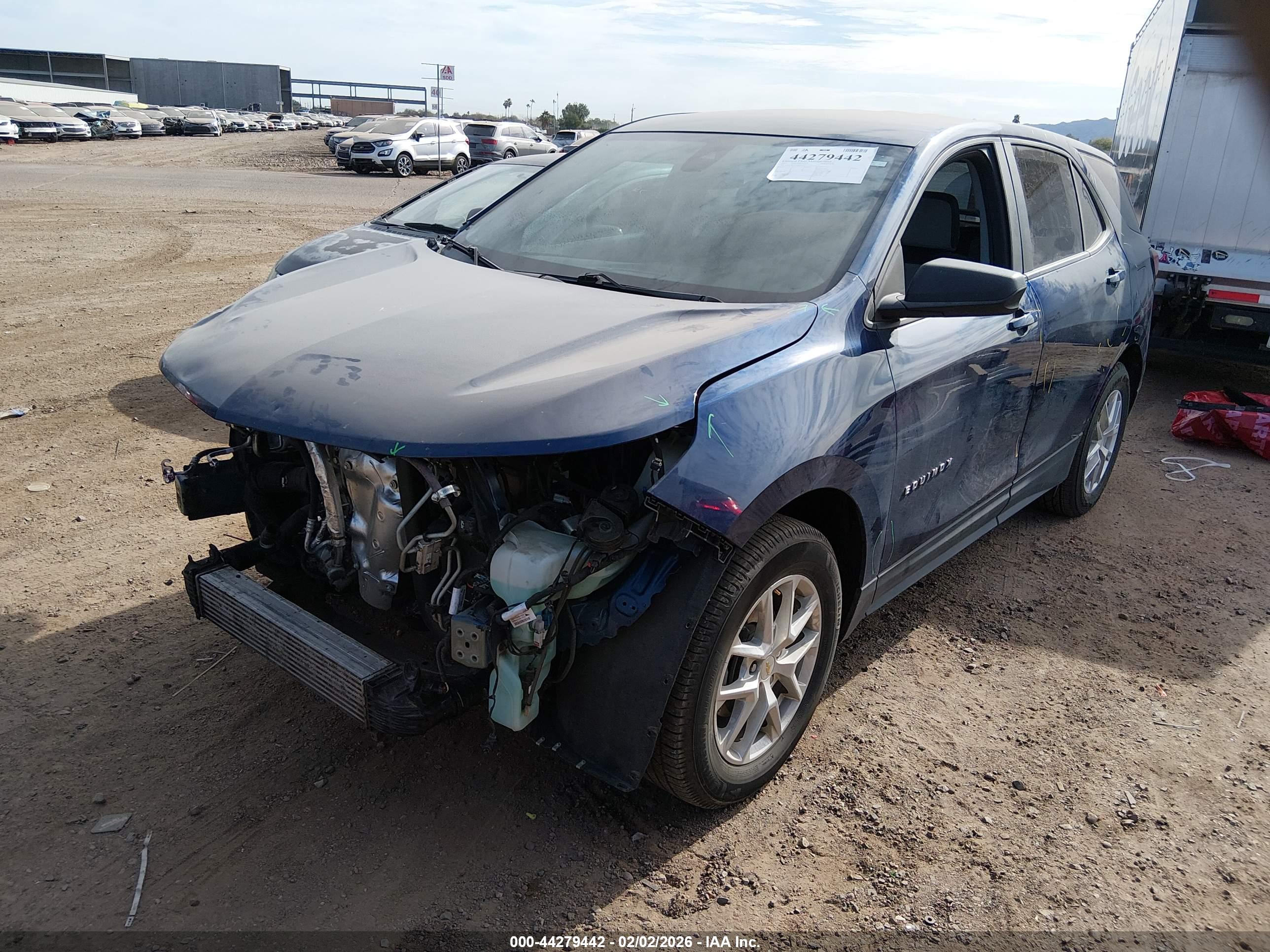 CHEVROLET EQUINOX image 2