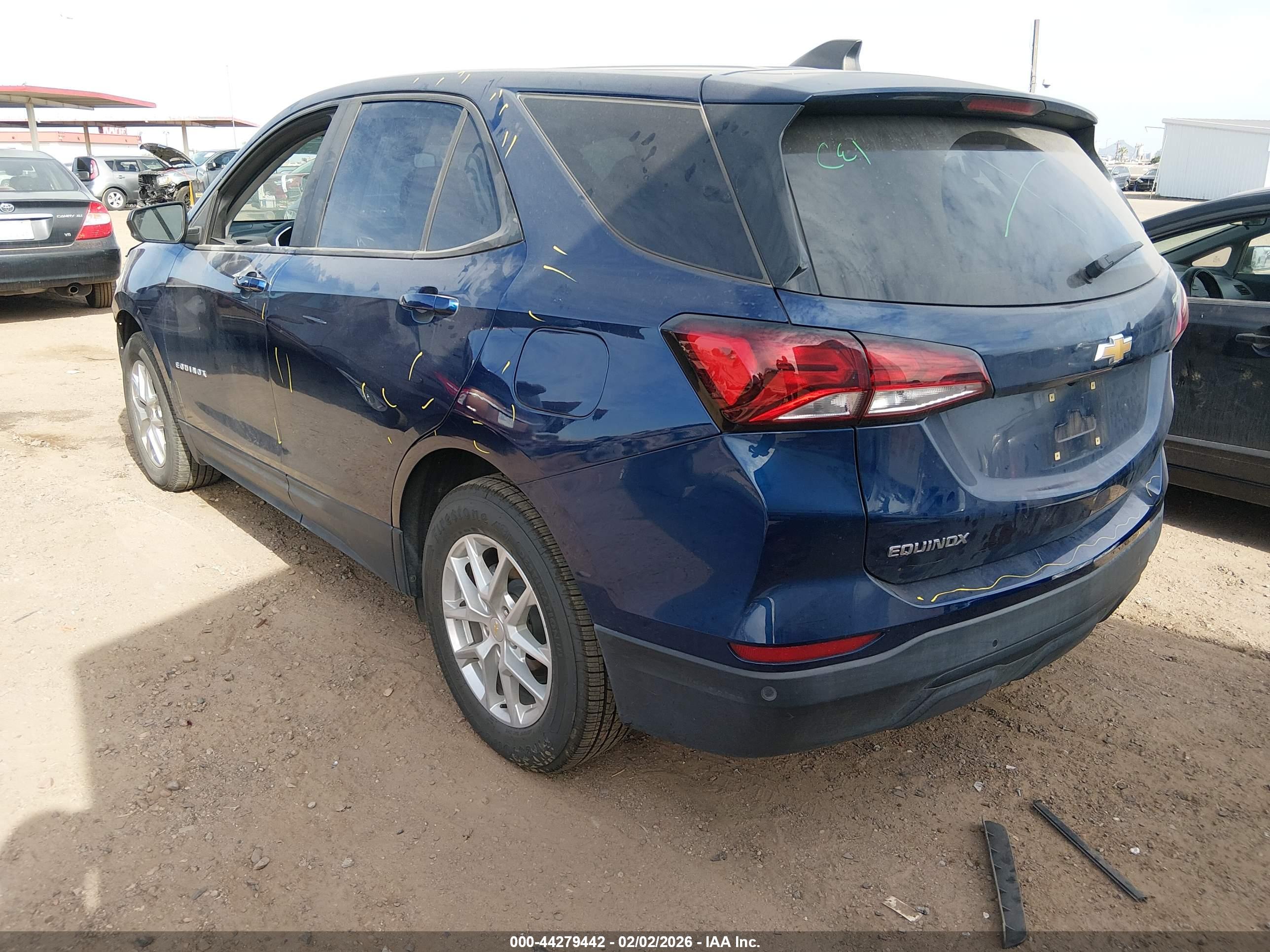 CHEVROLET EQUINOX image 3