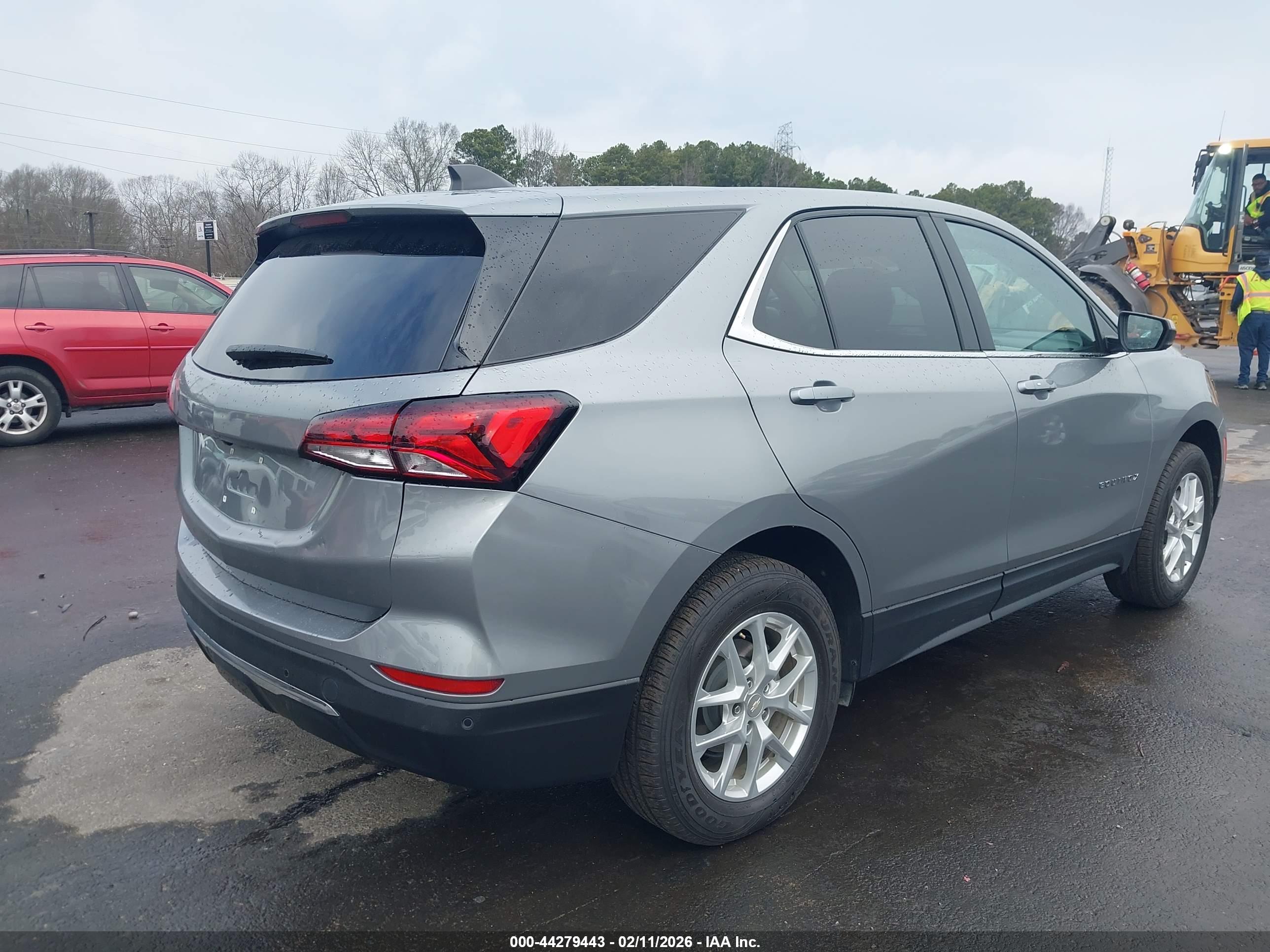 CHEVROLET EQUINOX image 4