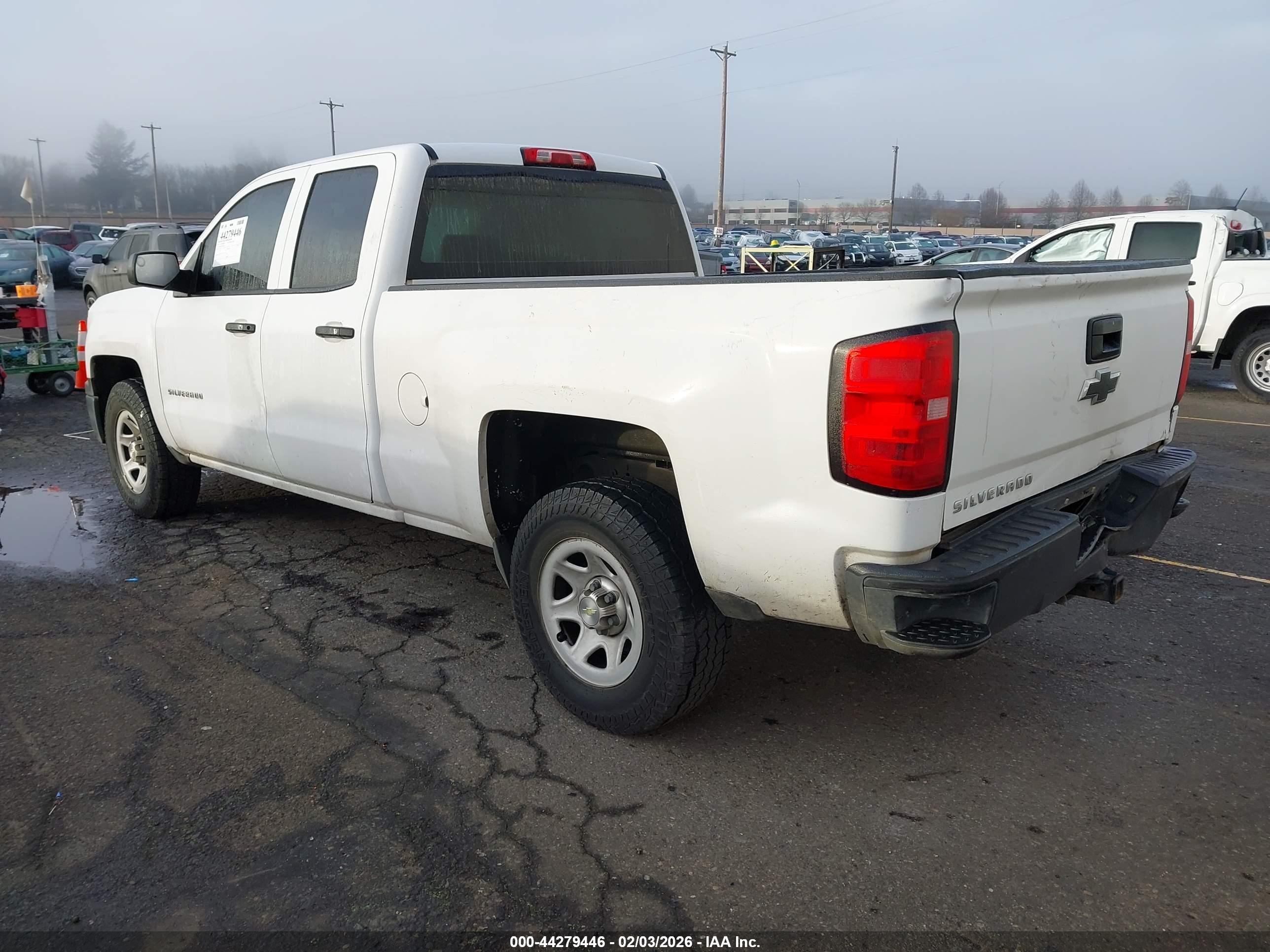 CHEVROLET SILVERADO image 3