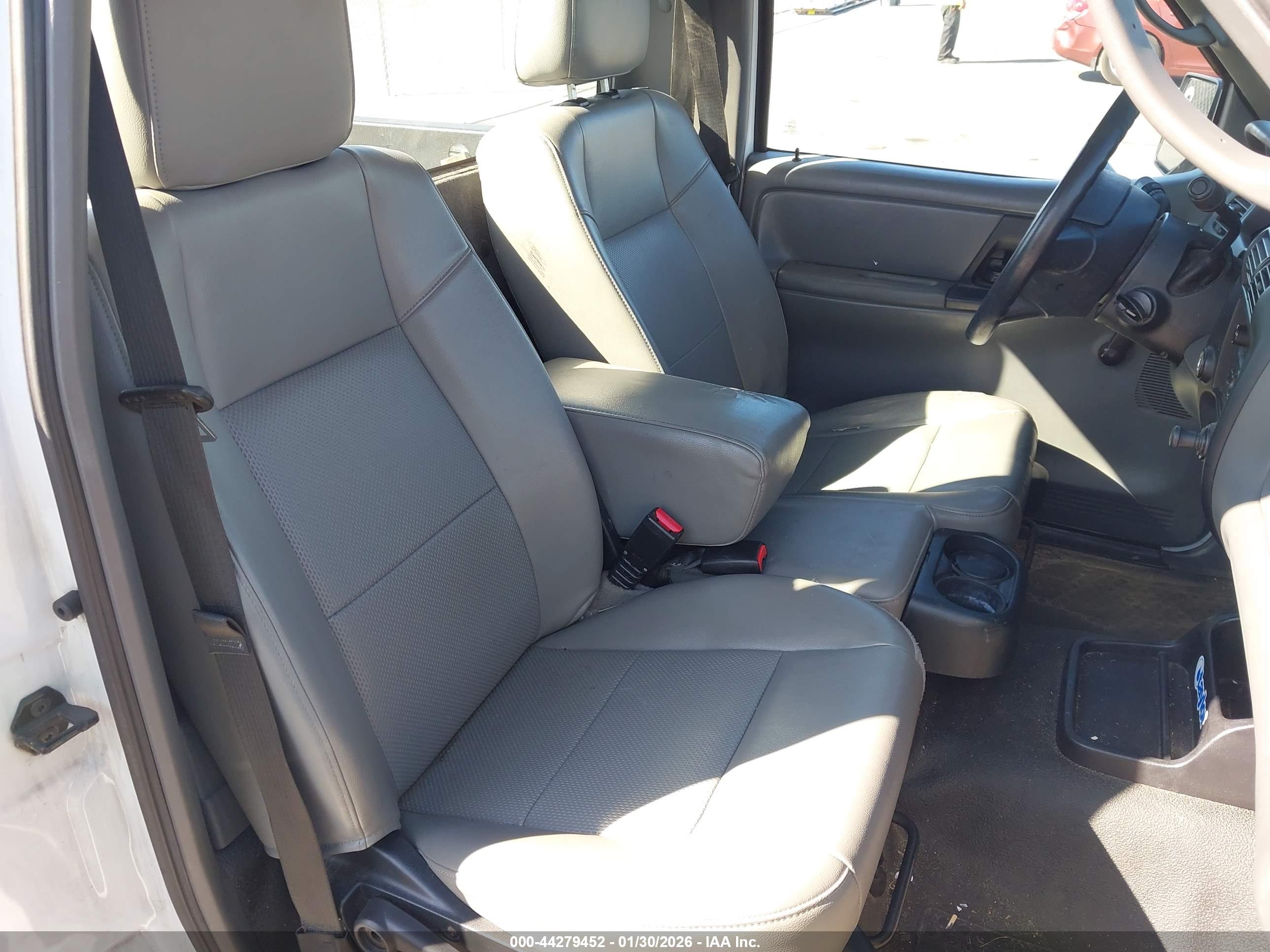 FORD RANGER image 8