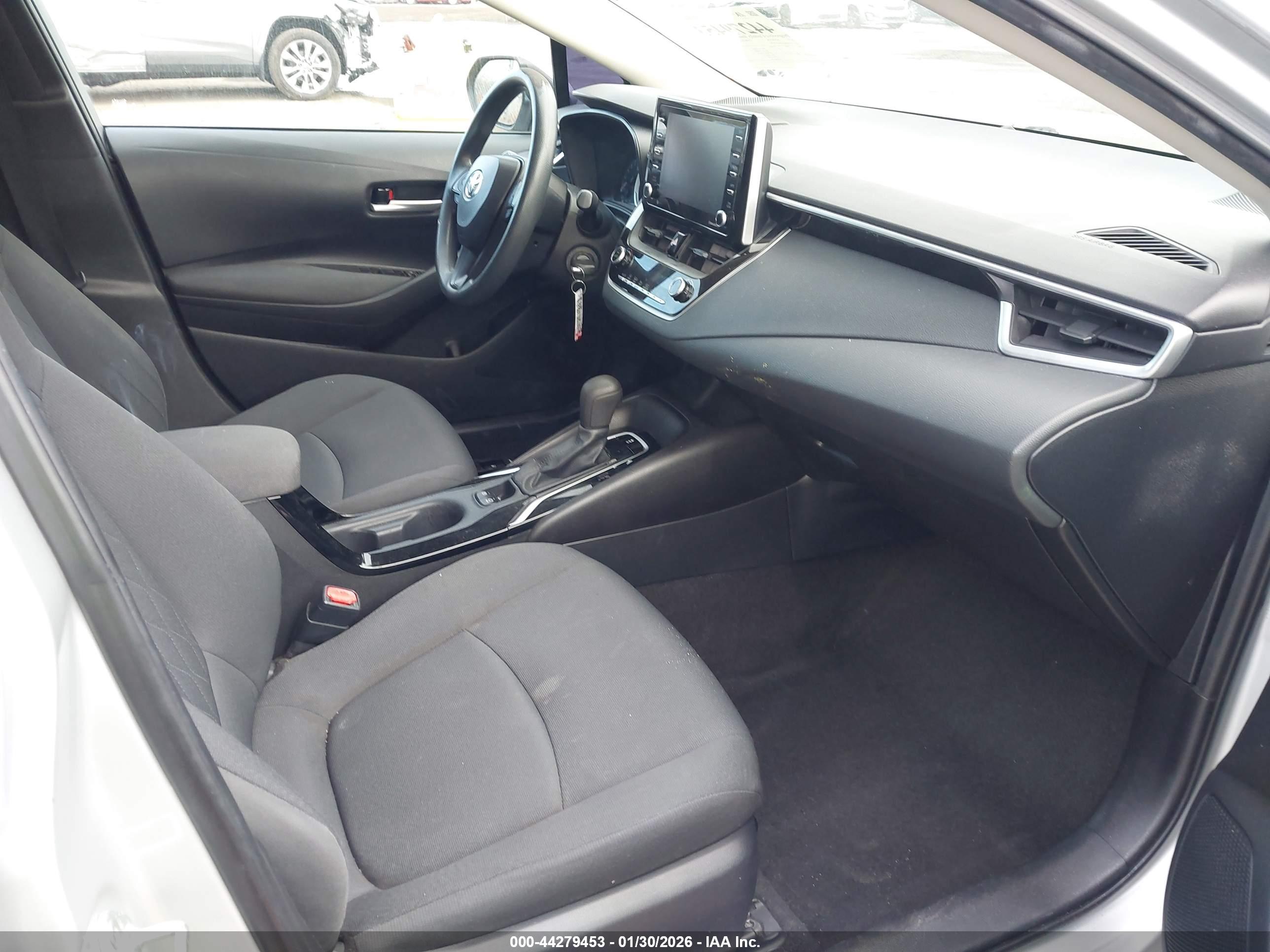 TOYOTA COROLLA image 5