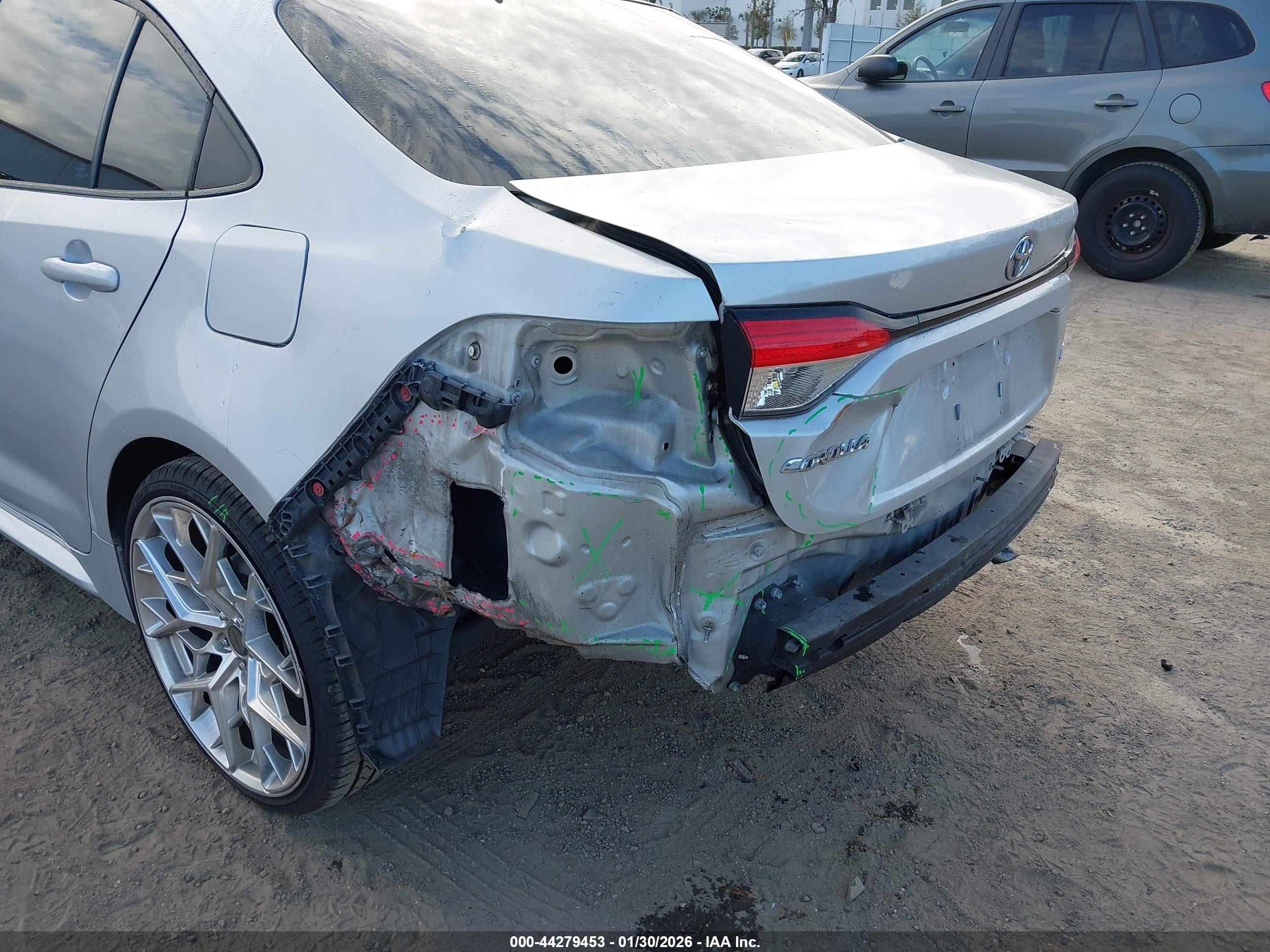 TOYOTA COROLLA image 6