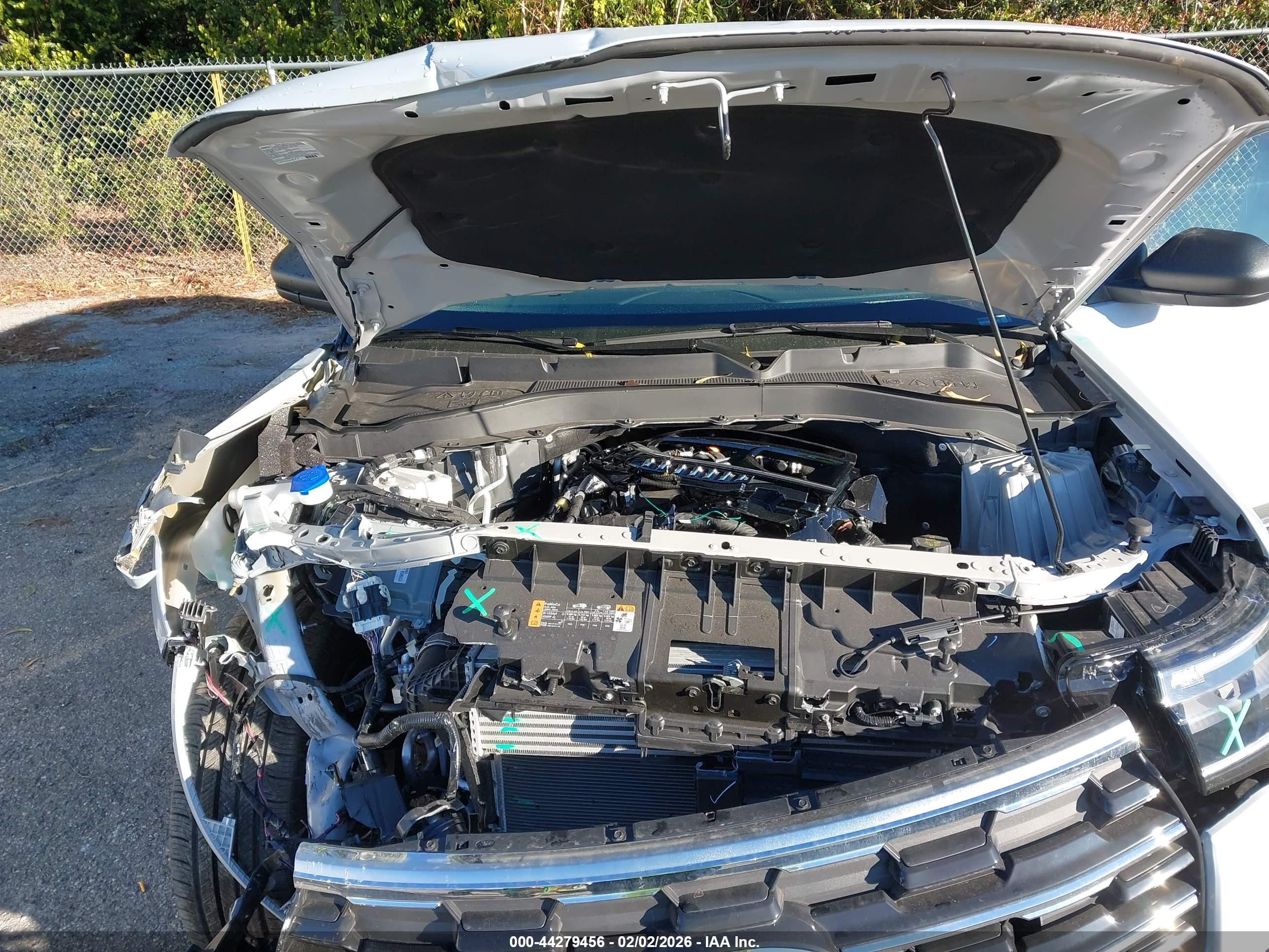 FORD EXPLORER image 10