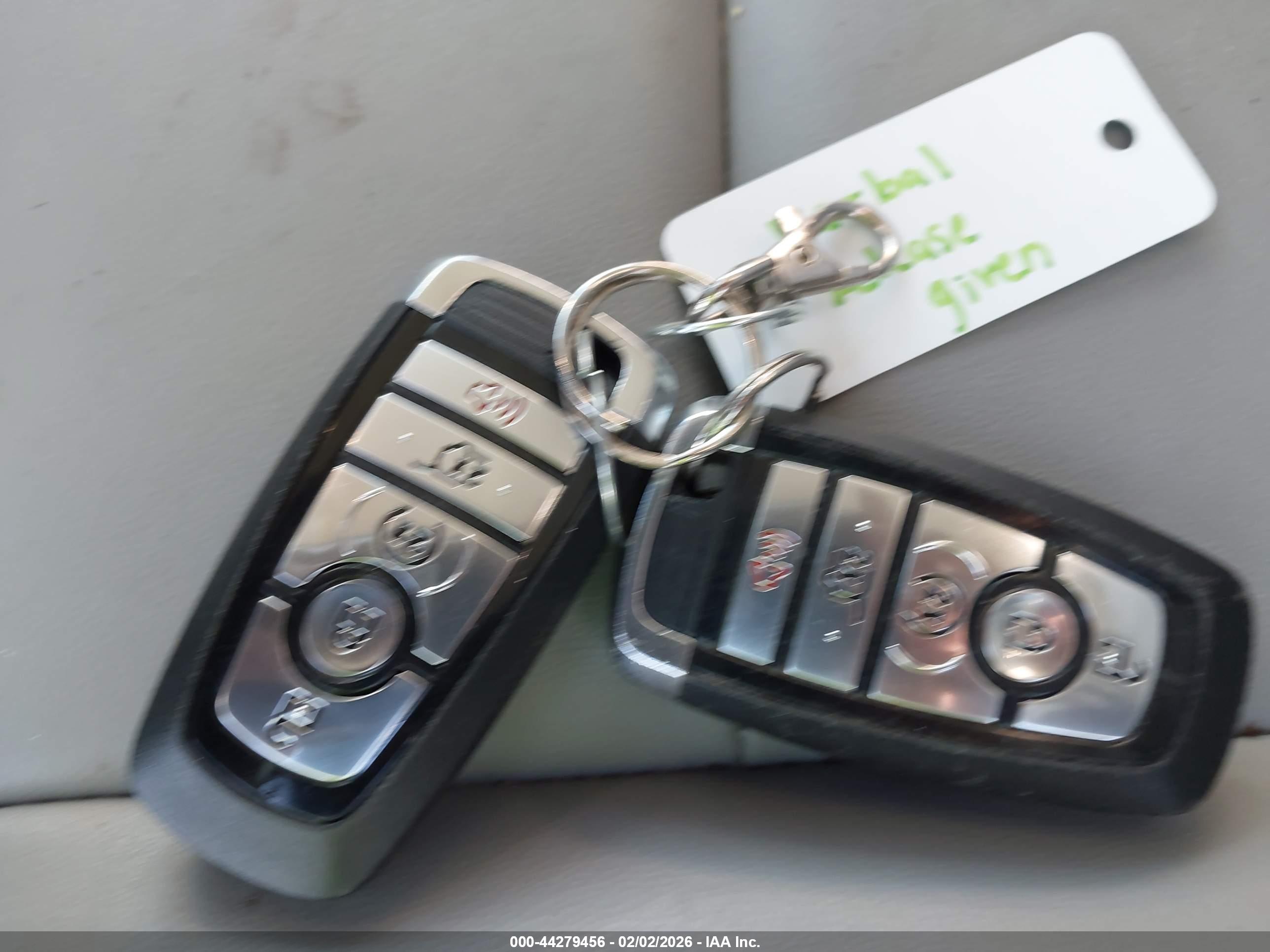 FORD EXPLORER image 11