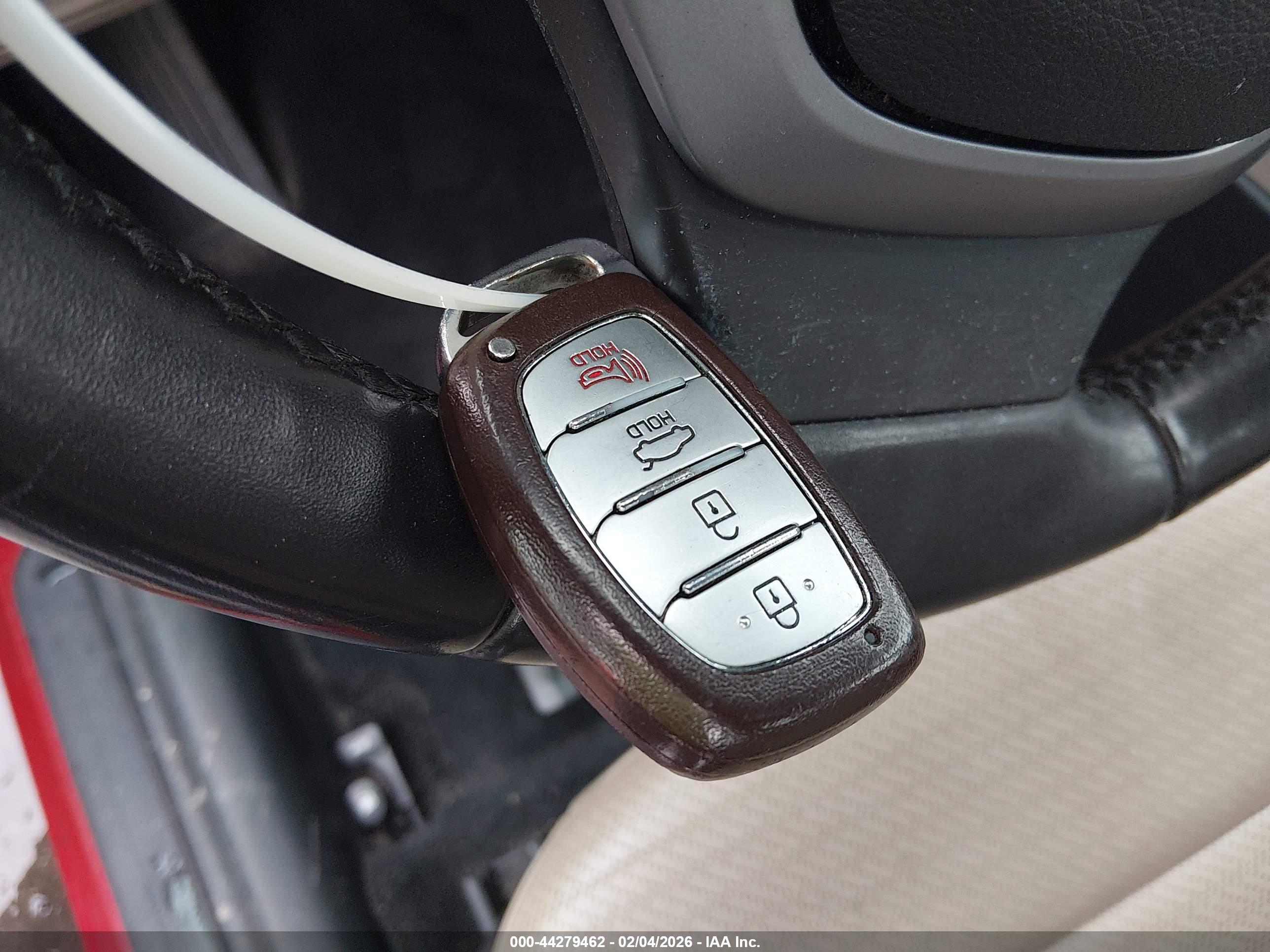 HYUNDAI ELANTRA image 11