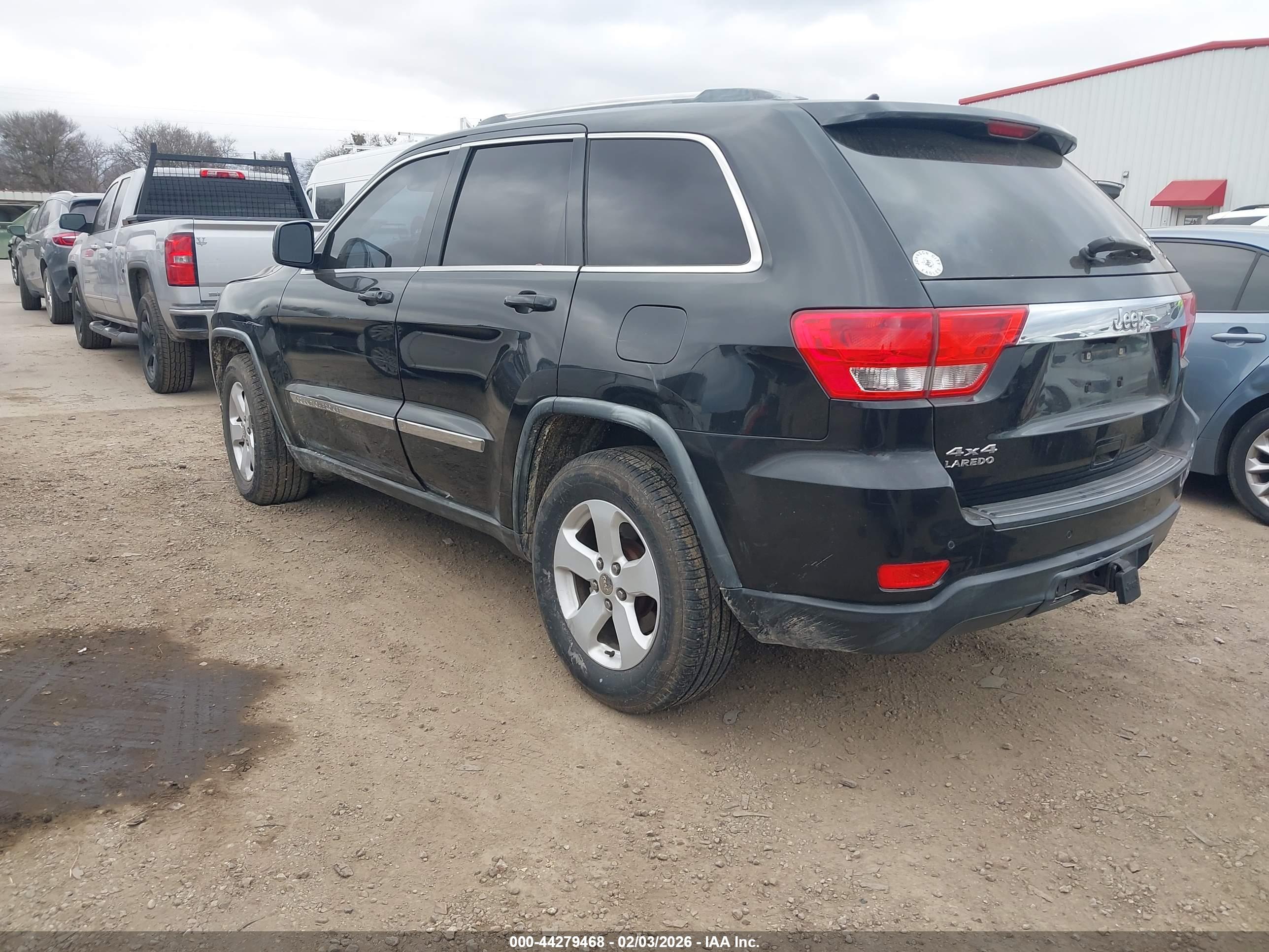JEEP GRAND image 3