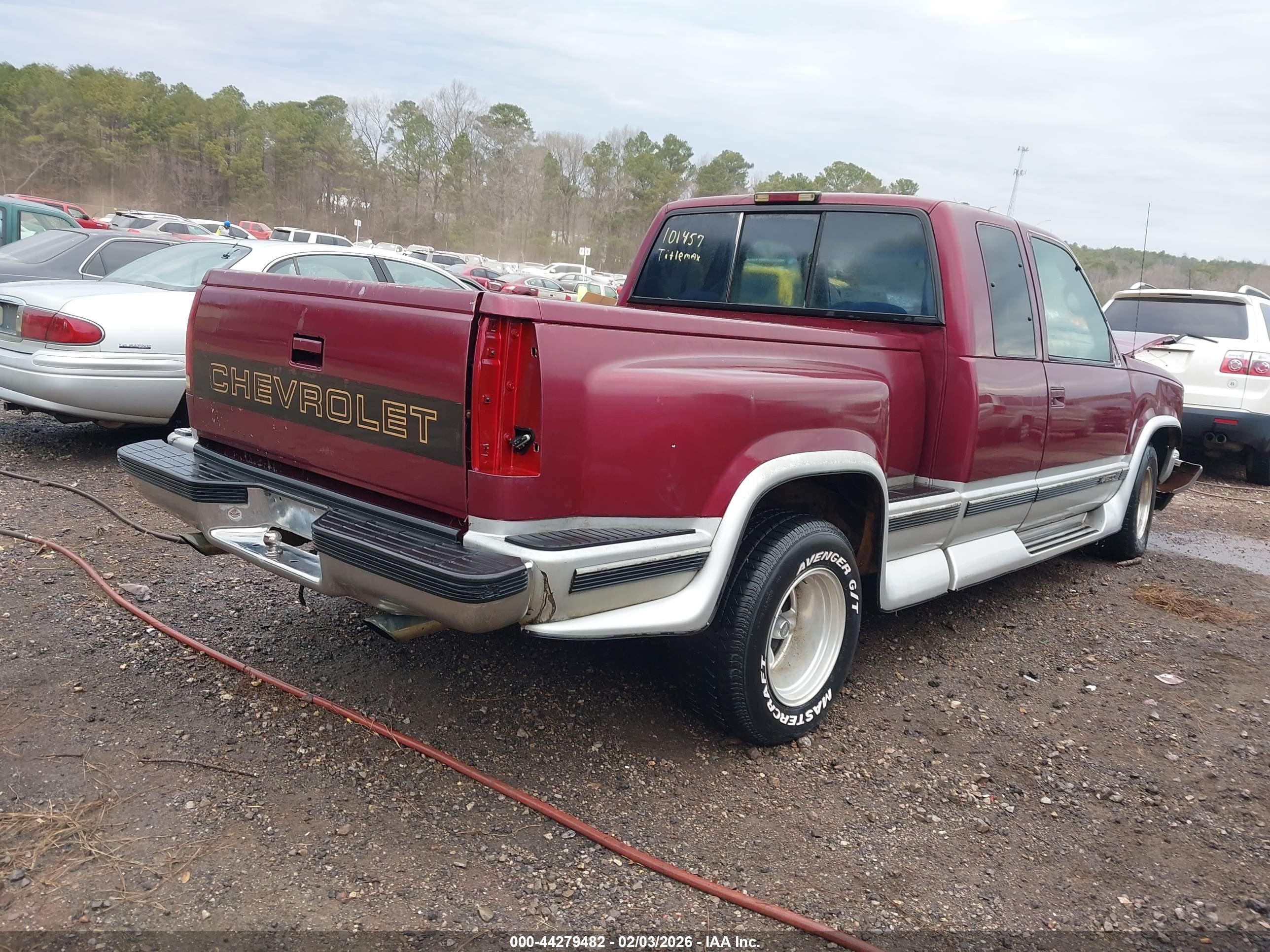 CHEVROLET GMT-400 image 4