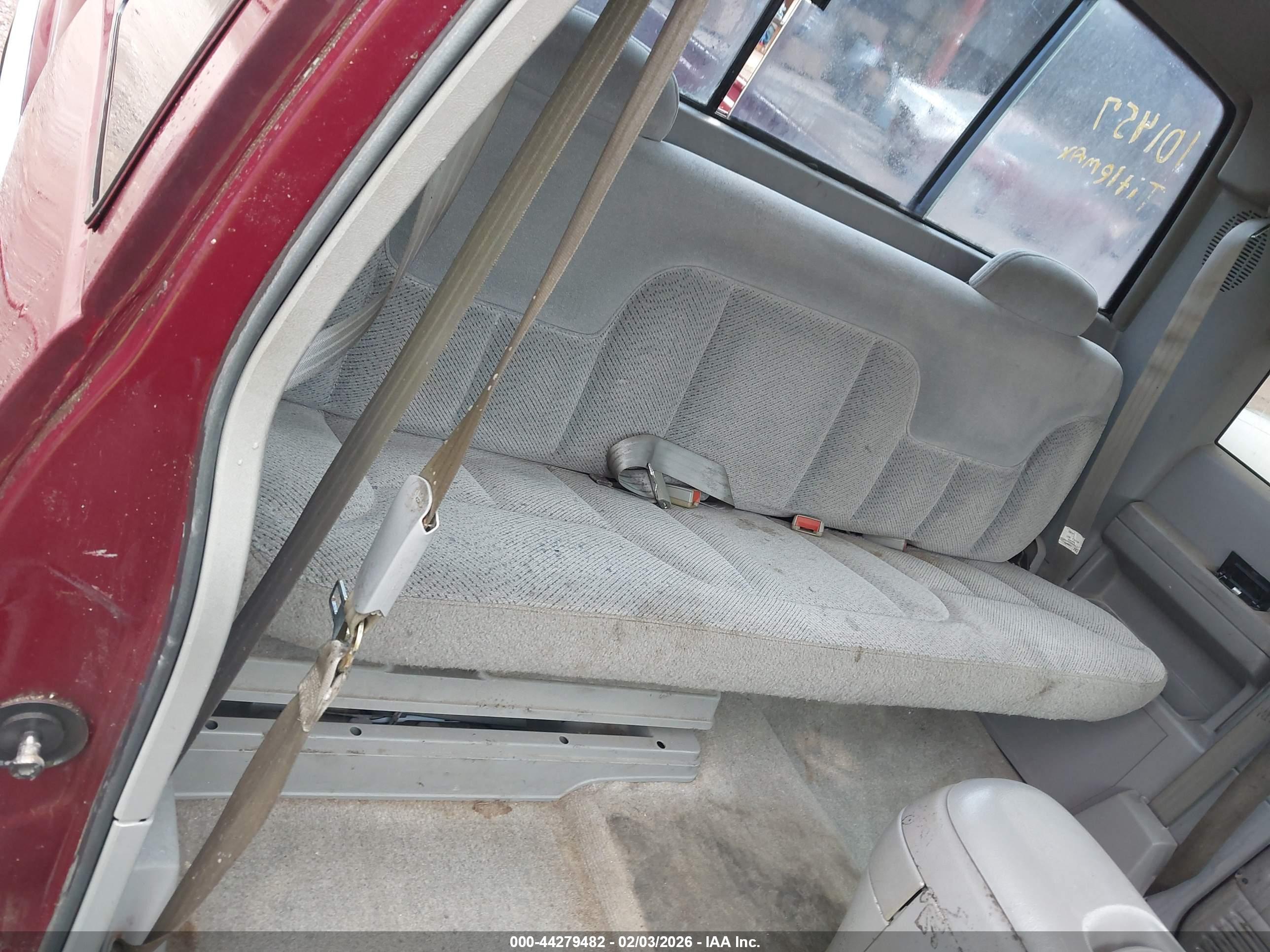 CHEVROLET GMT-400 image 8