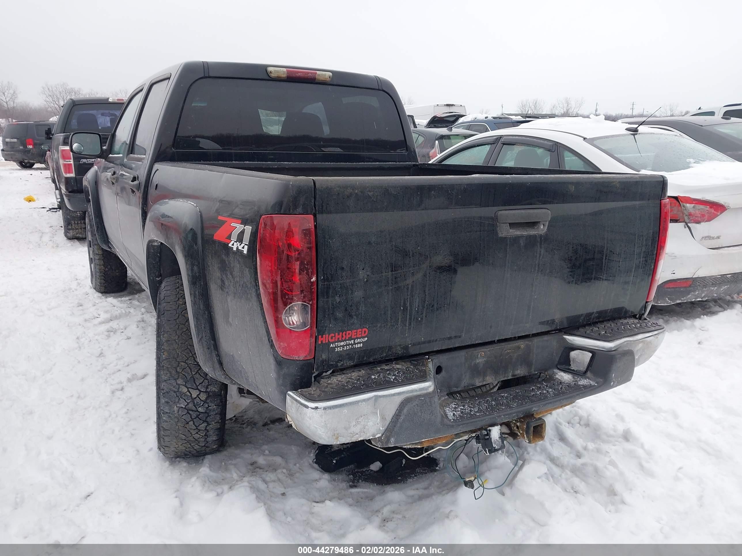 CHEVROLET COLORADO image 3