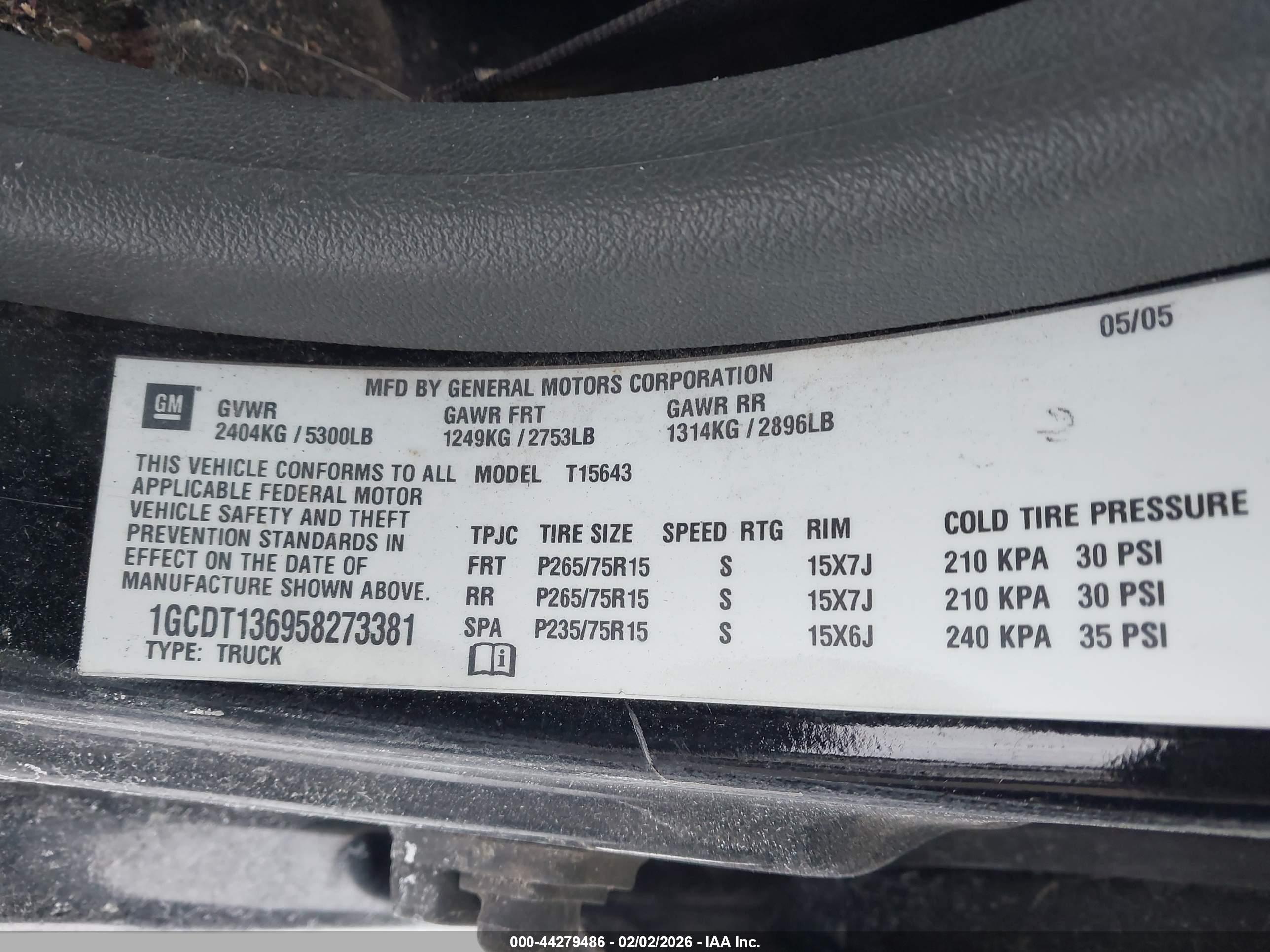 CHEVROLET COLORADO image 9