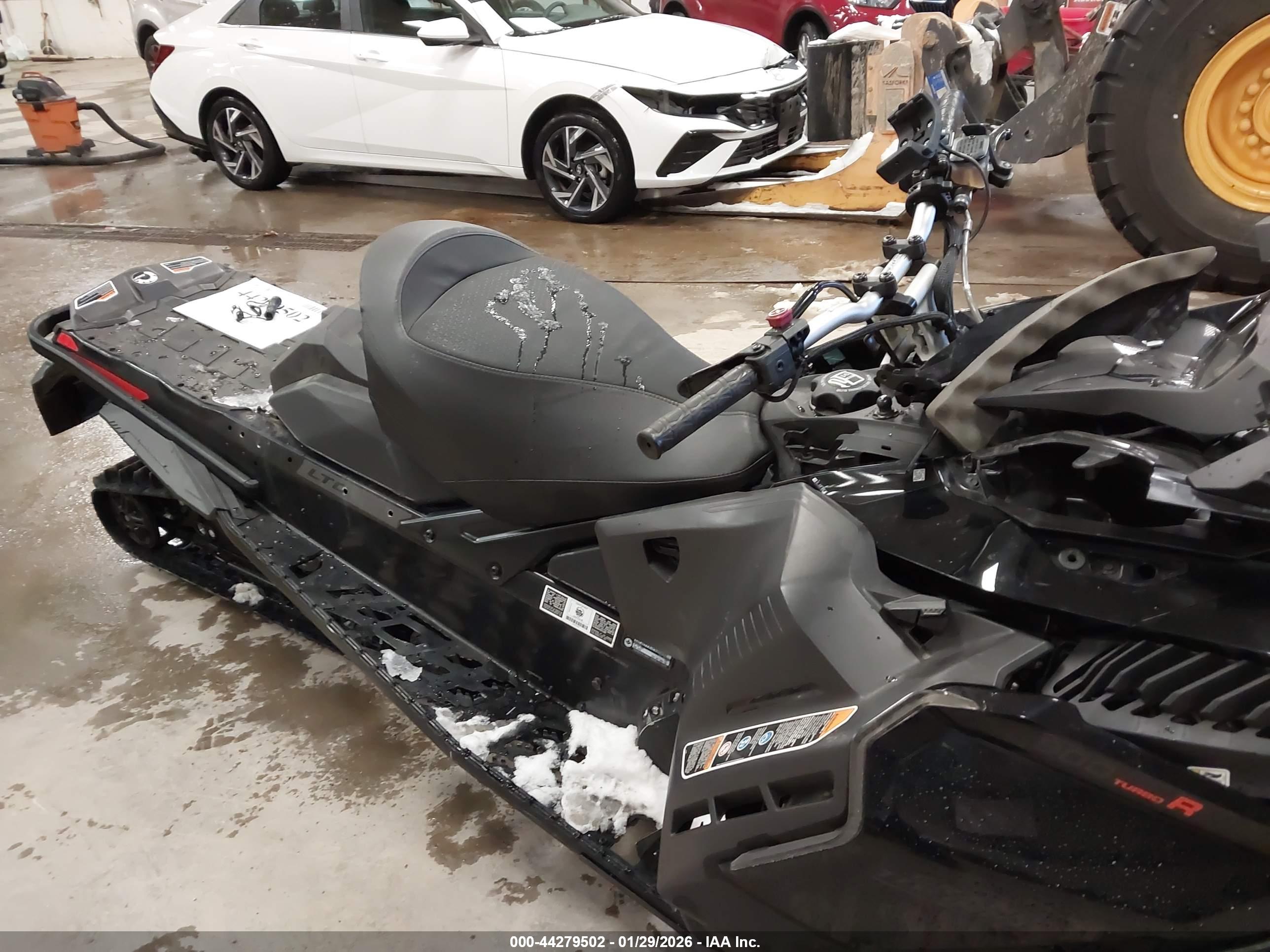 SKIDOO GRAND image 5