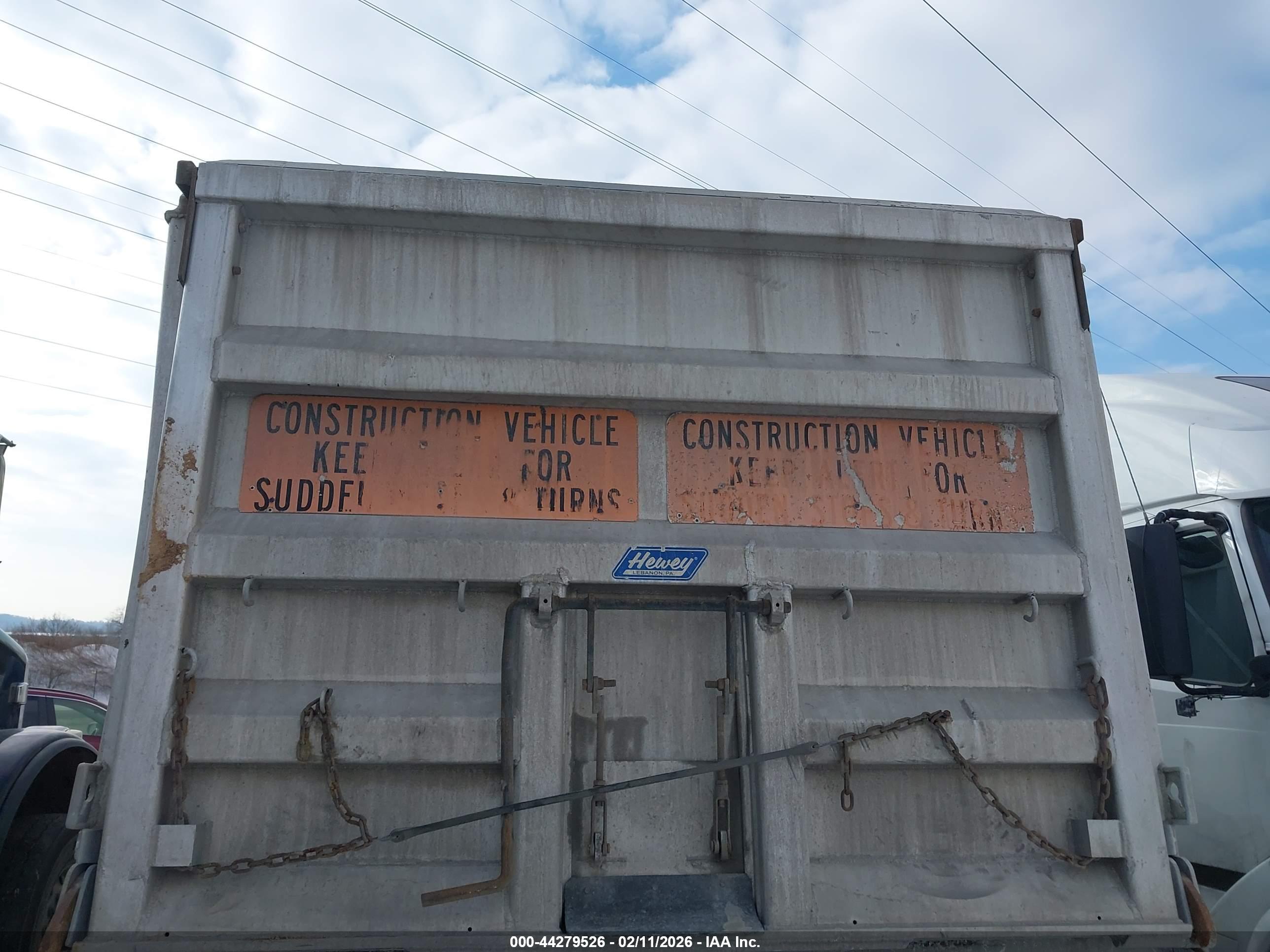 STERLING TRUCK image 8