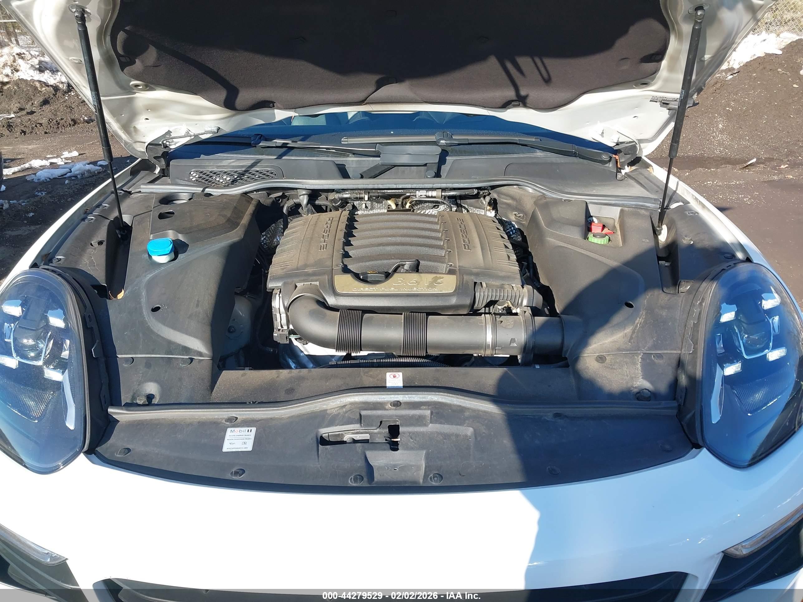 PORSCHE CAYENNE image 10