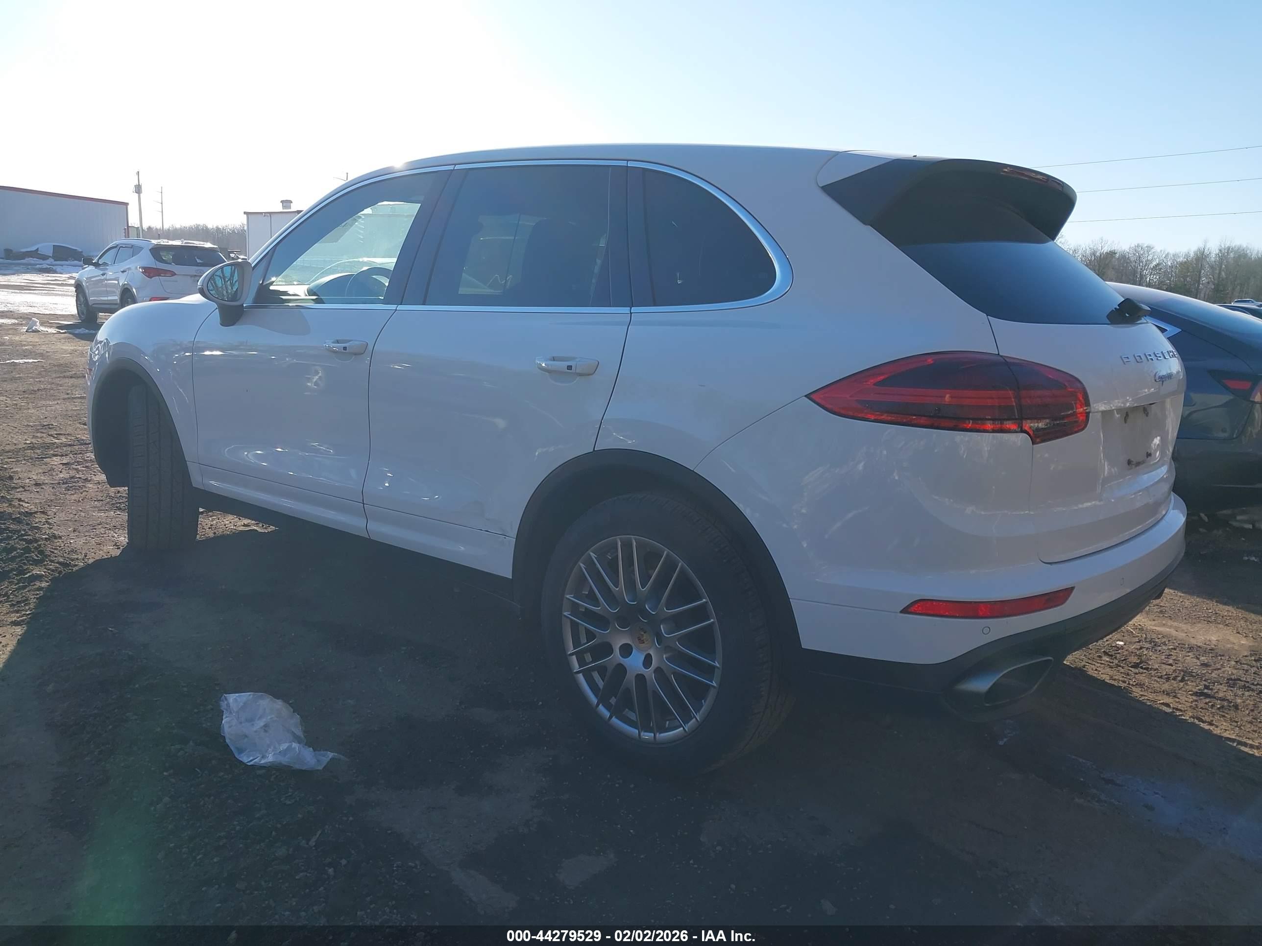 PORSCHE CAYENNE image 3