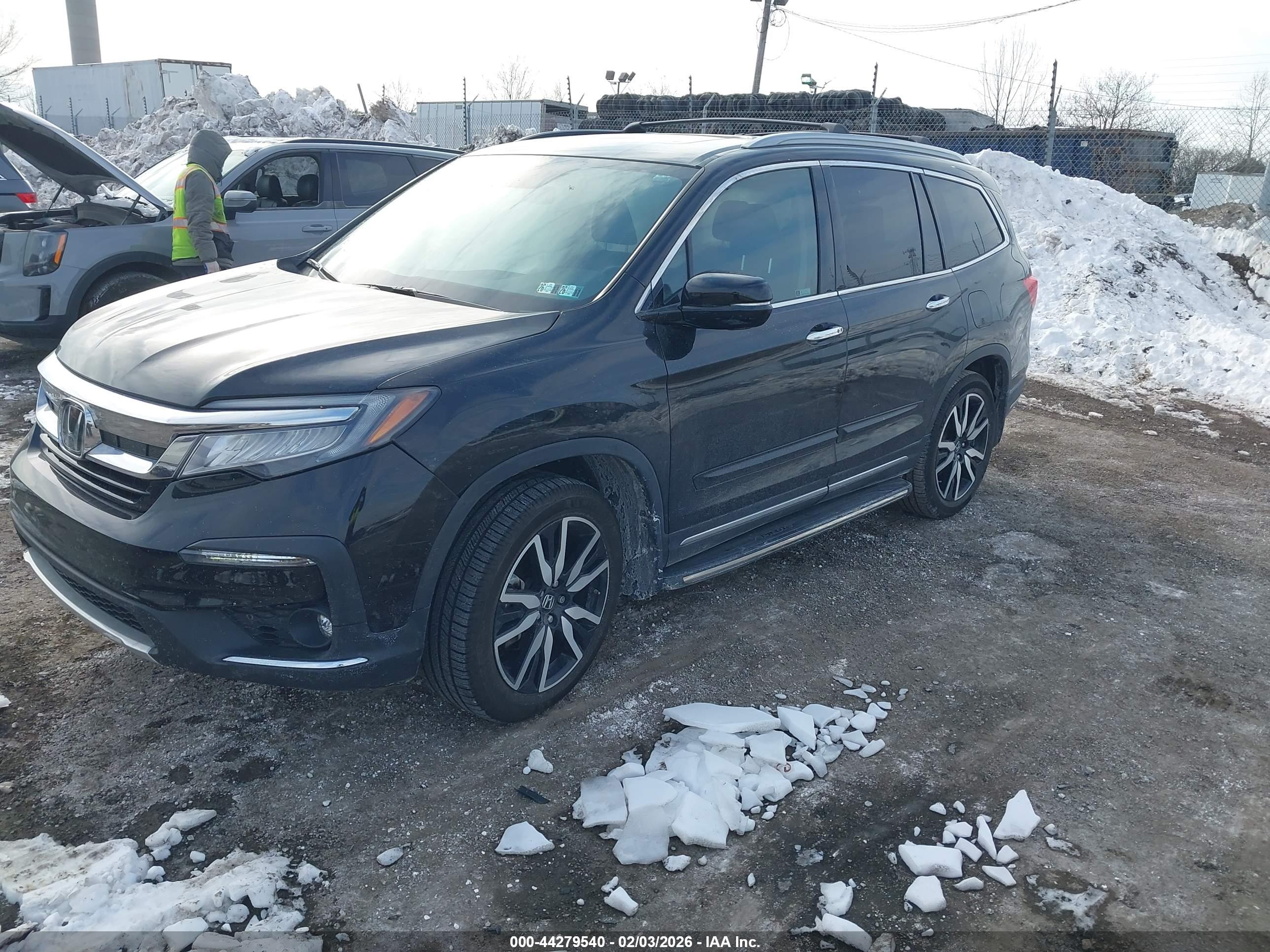 HONDA PILOT image 2