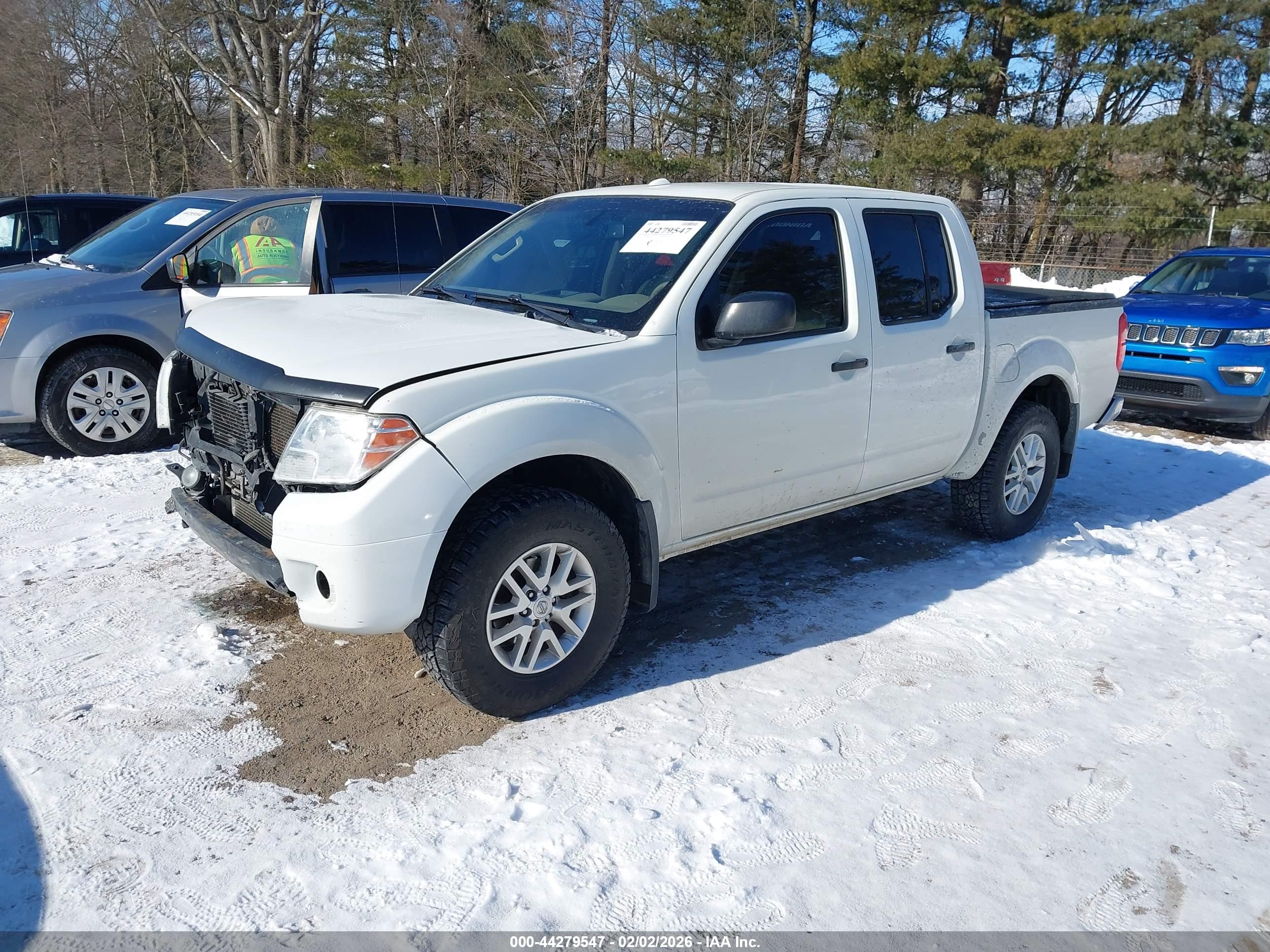 NISSAN FRONTIER image 2