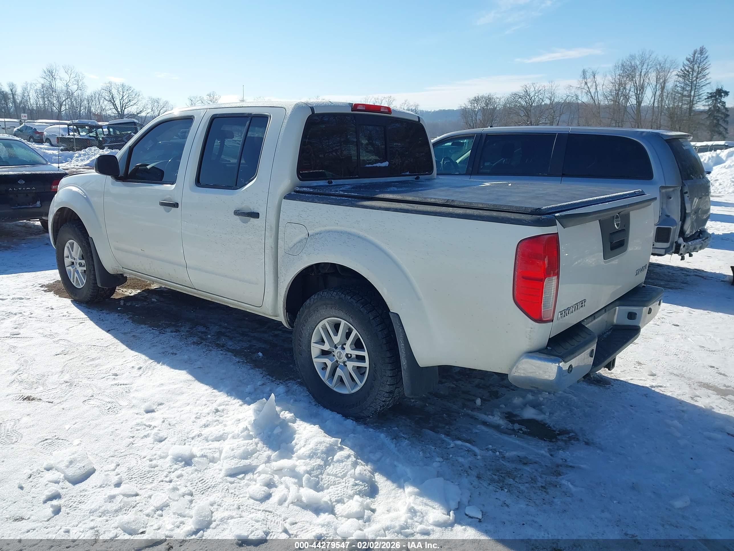 NISSAN FRONTIER image 3