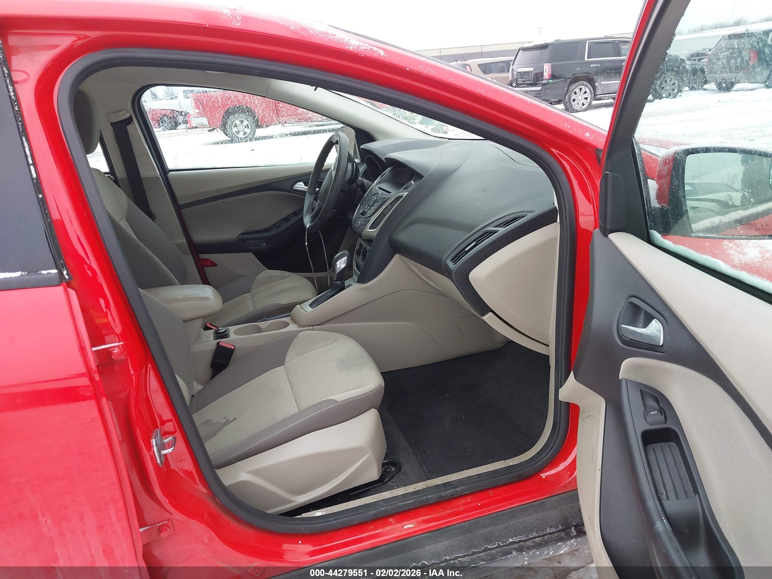 FORD FOCUS image 5