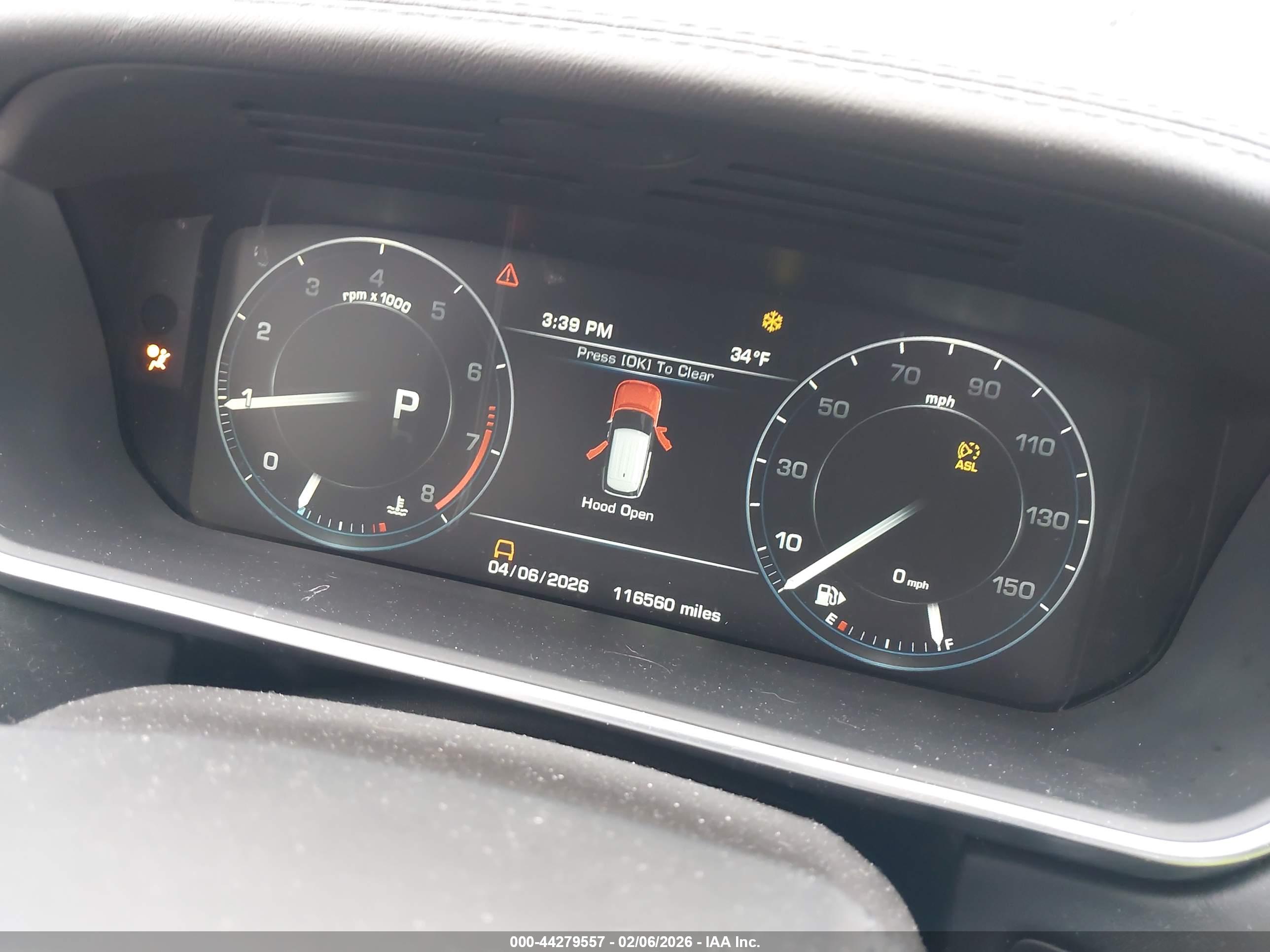 LAND ROVER image 7