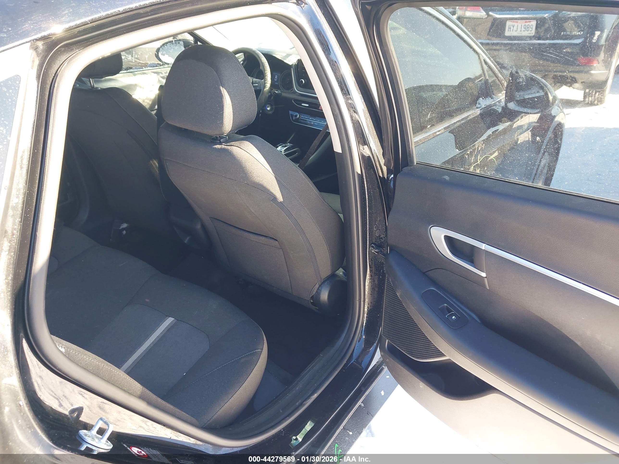 HYUNDAI SONATA image 8
