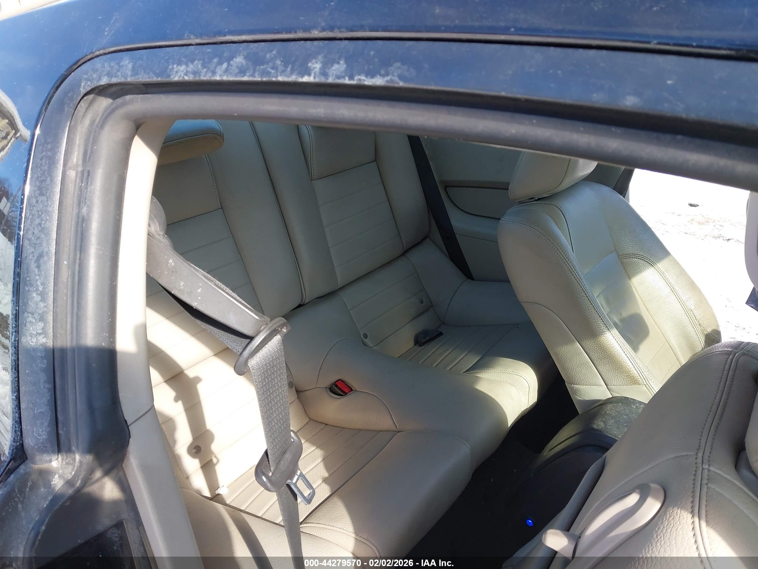 FORD MUSTANG image 8