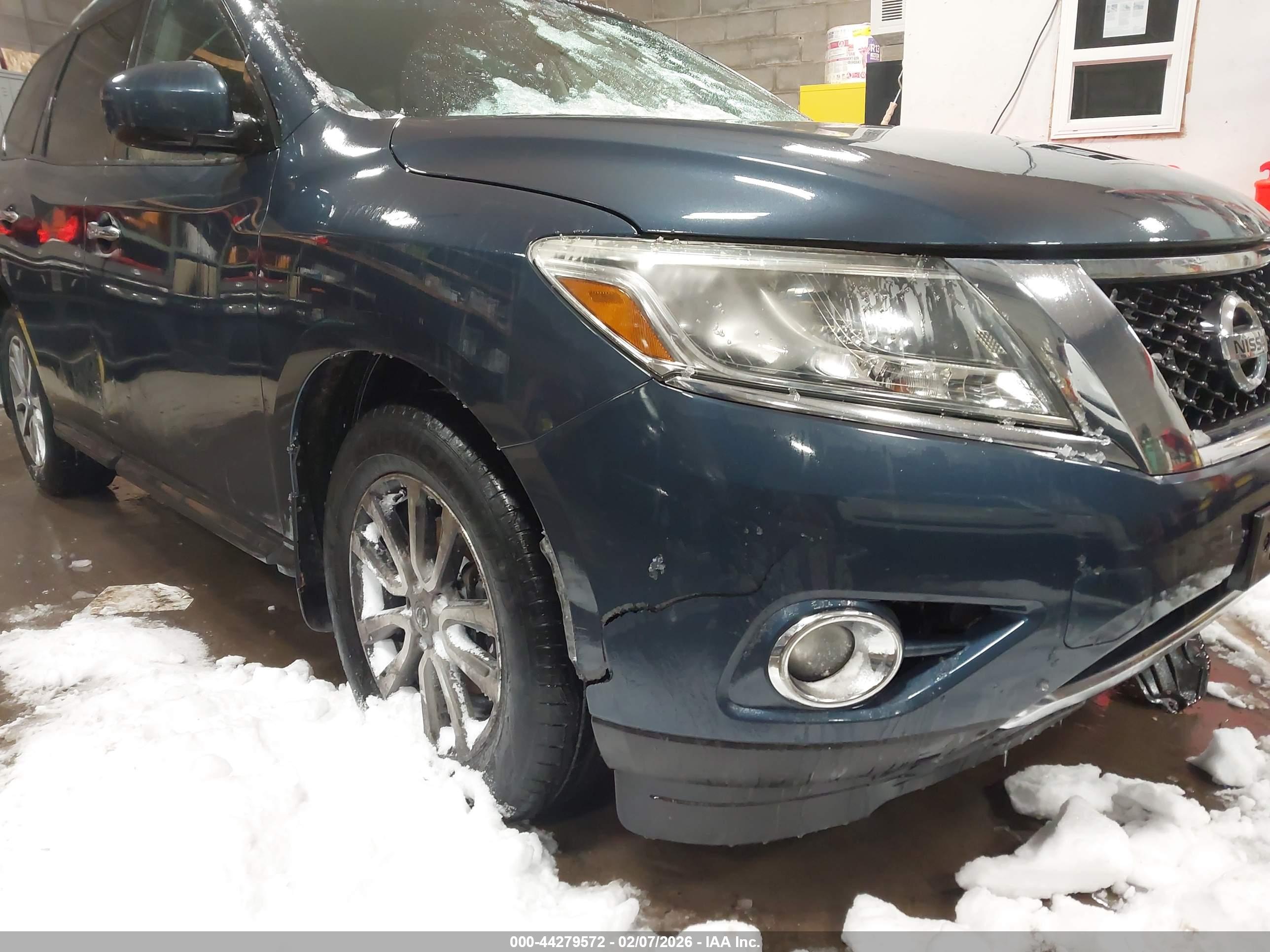 NISSAN PATHFINDER image 6