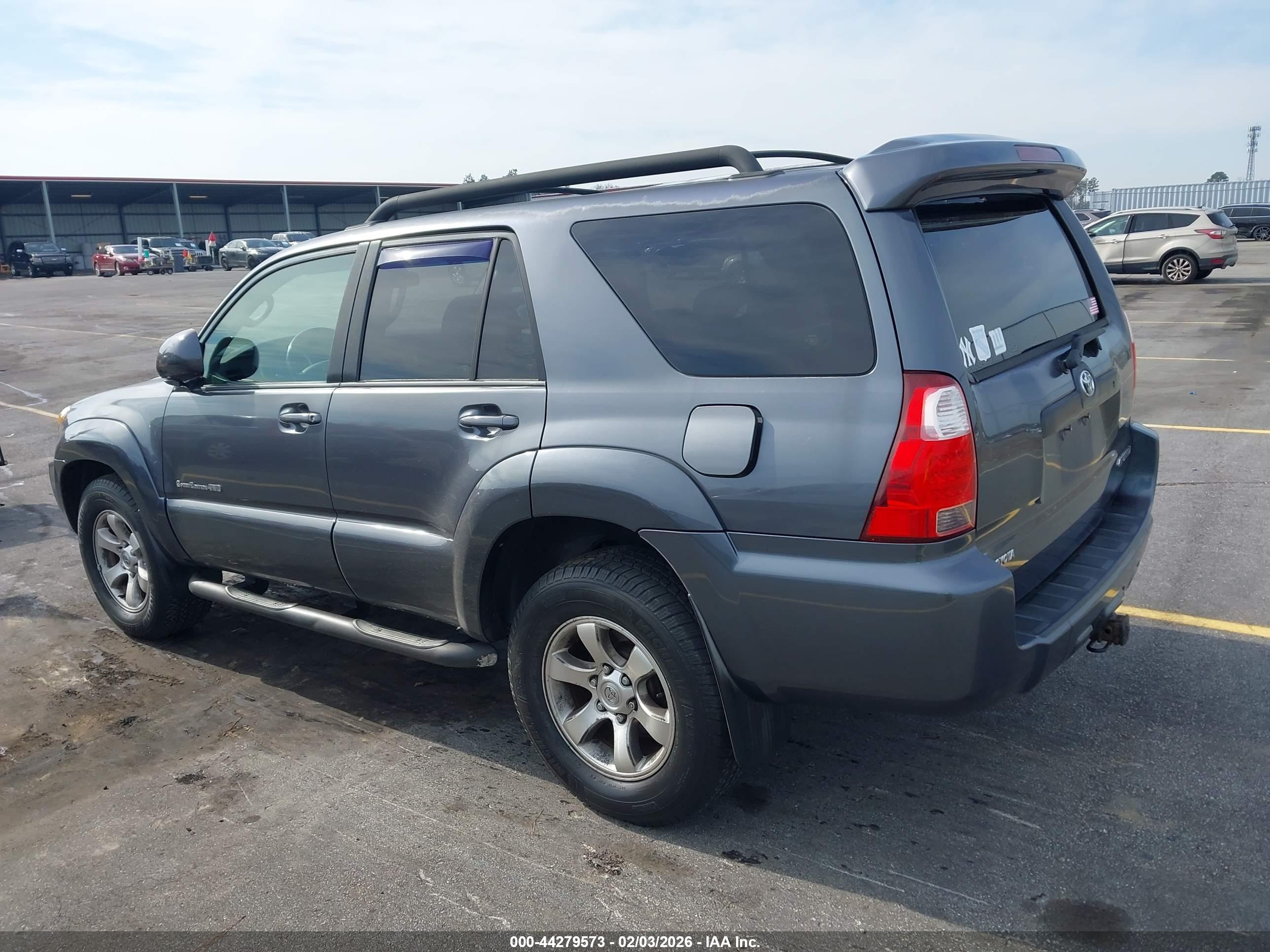 TOYOTA 4RUNNER image 3