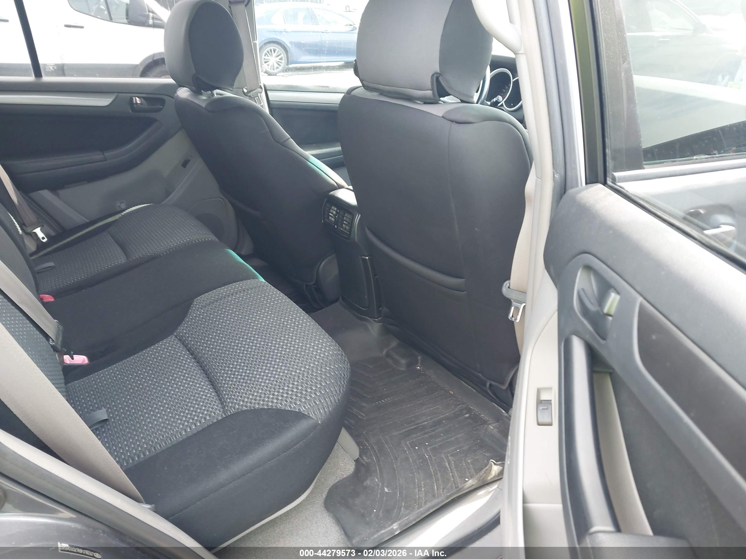 TOYOTA 4RUNNER image 8