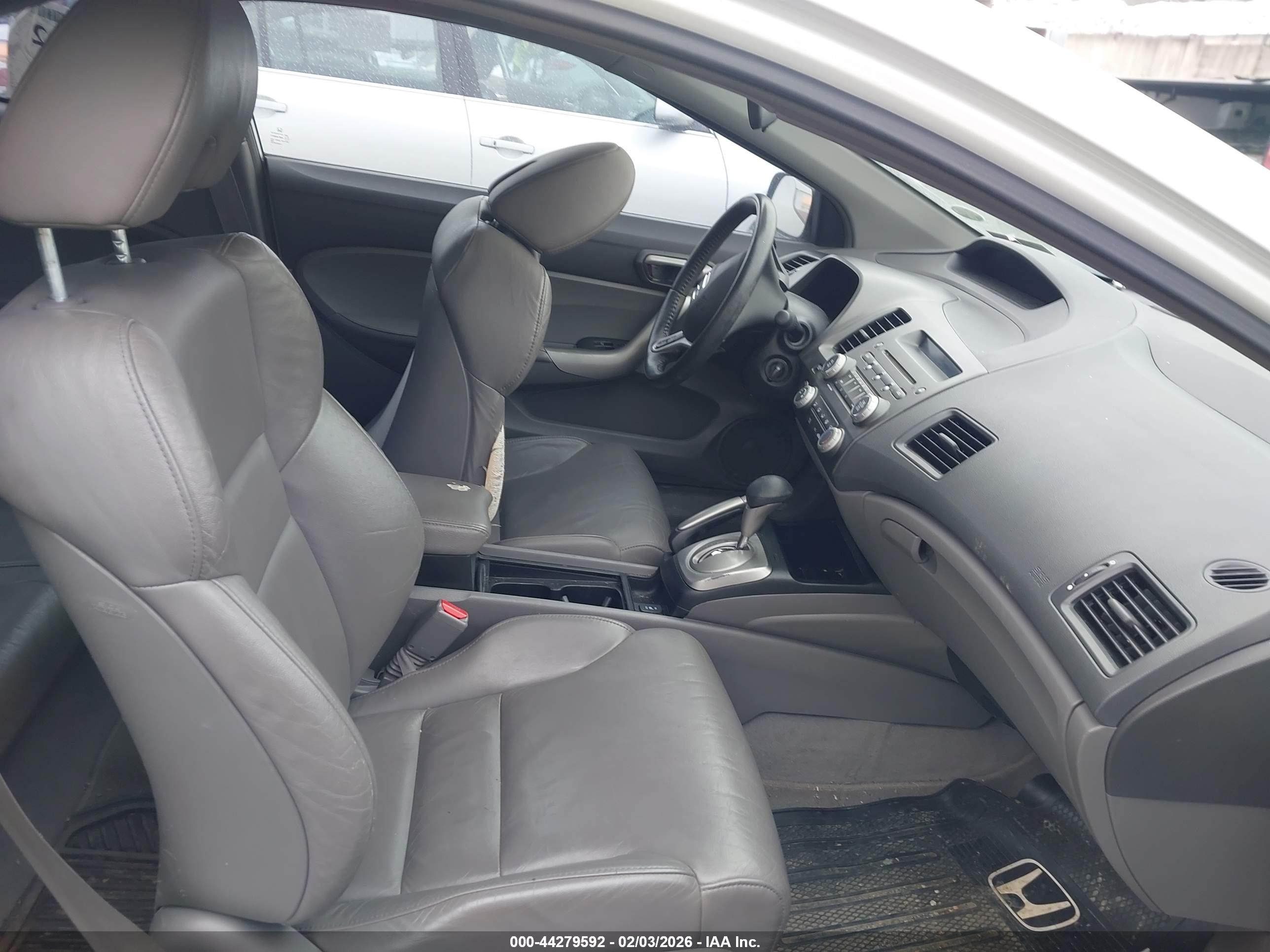 HONDA CIVIC image 5