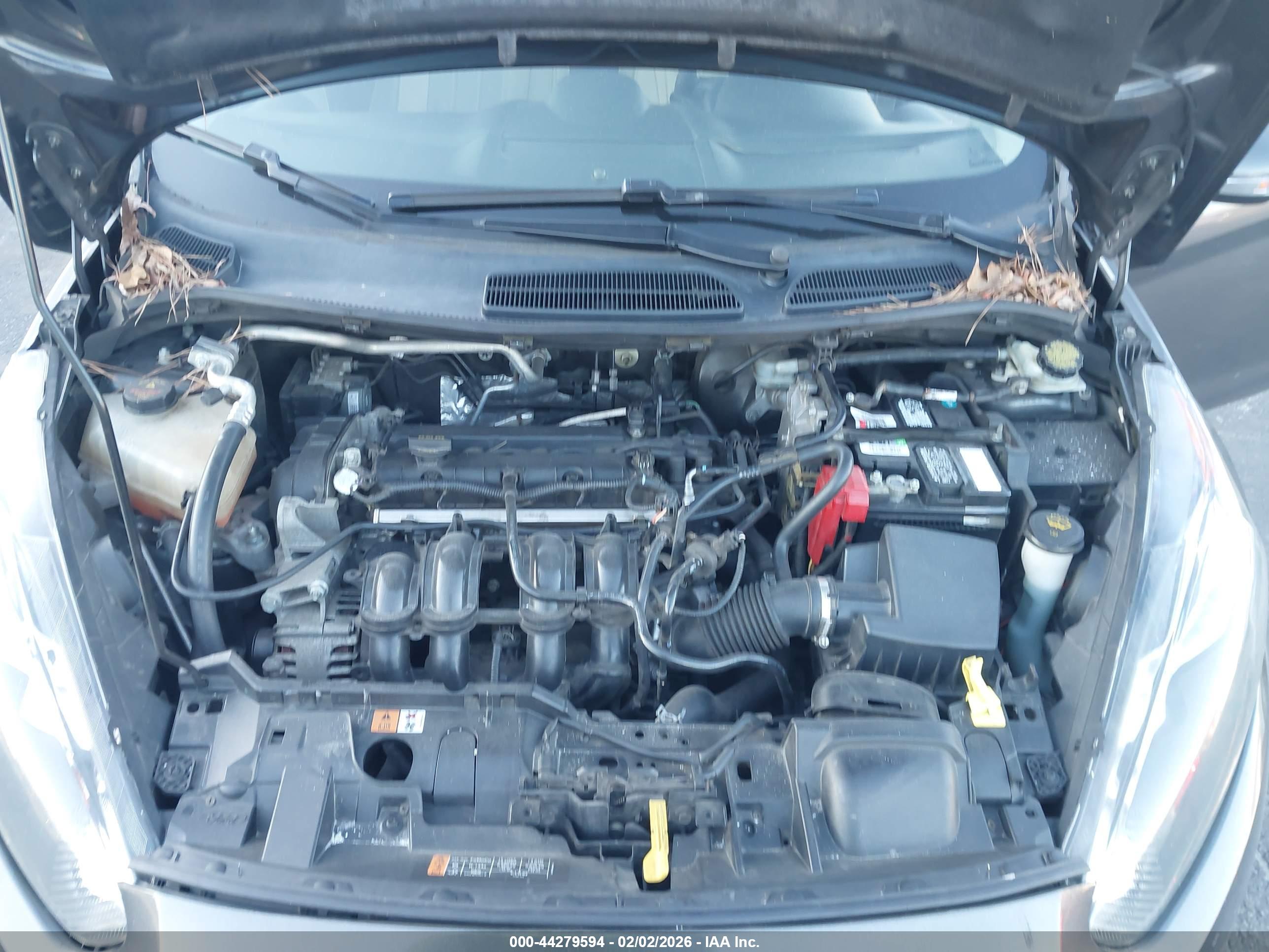 FORD FIESTA image 10