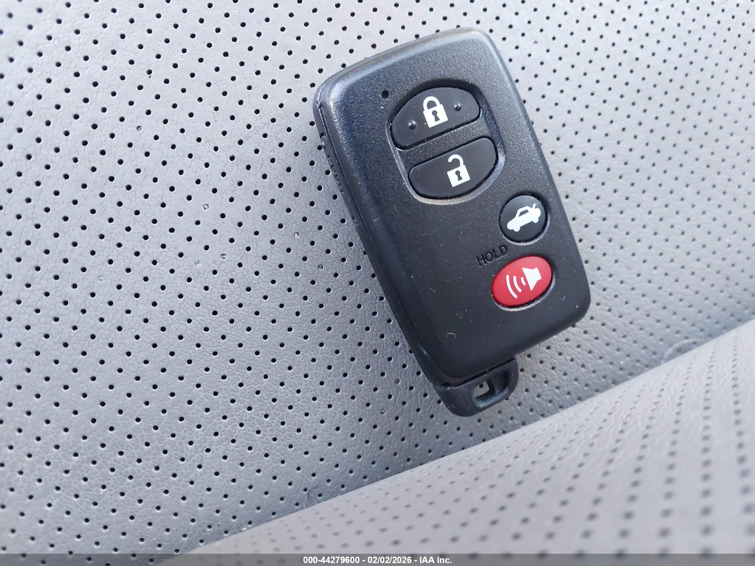 SUBARU FORESTER image 11