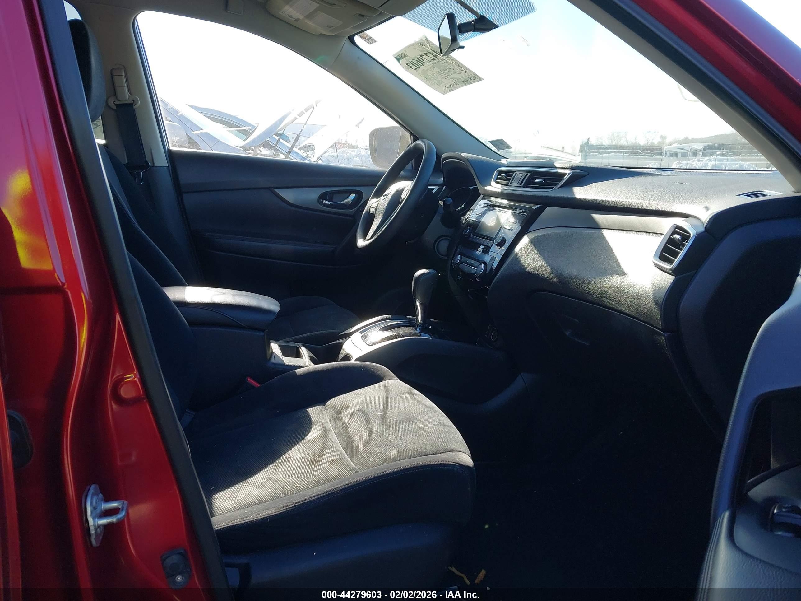 NISSAN ROGUE image 5