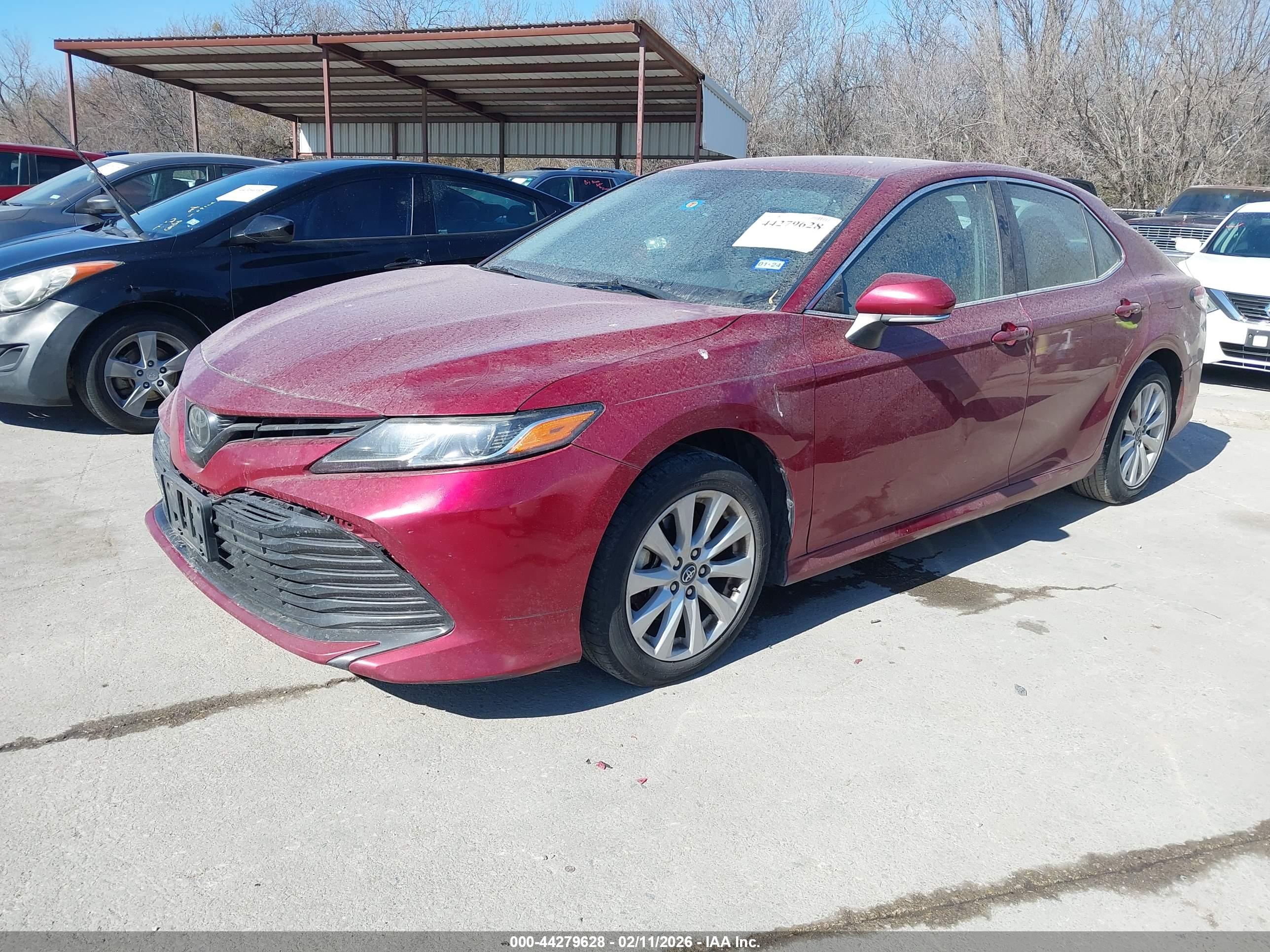 TOYOTA CAMRY image 2