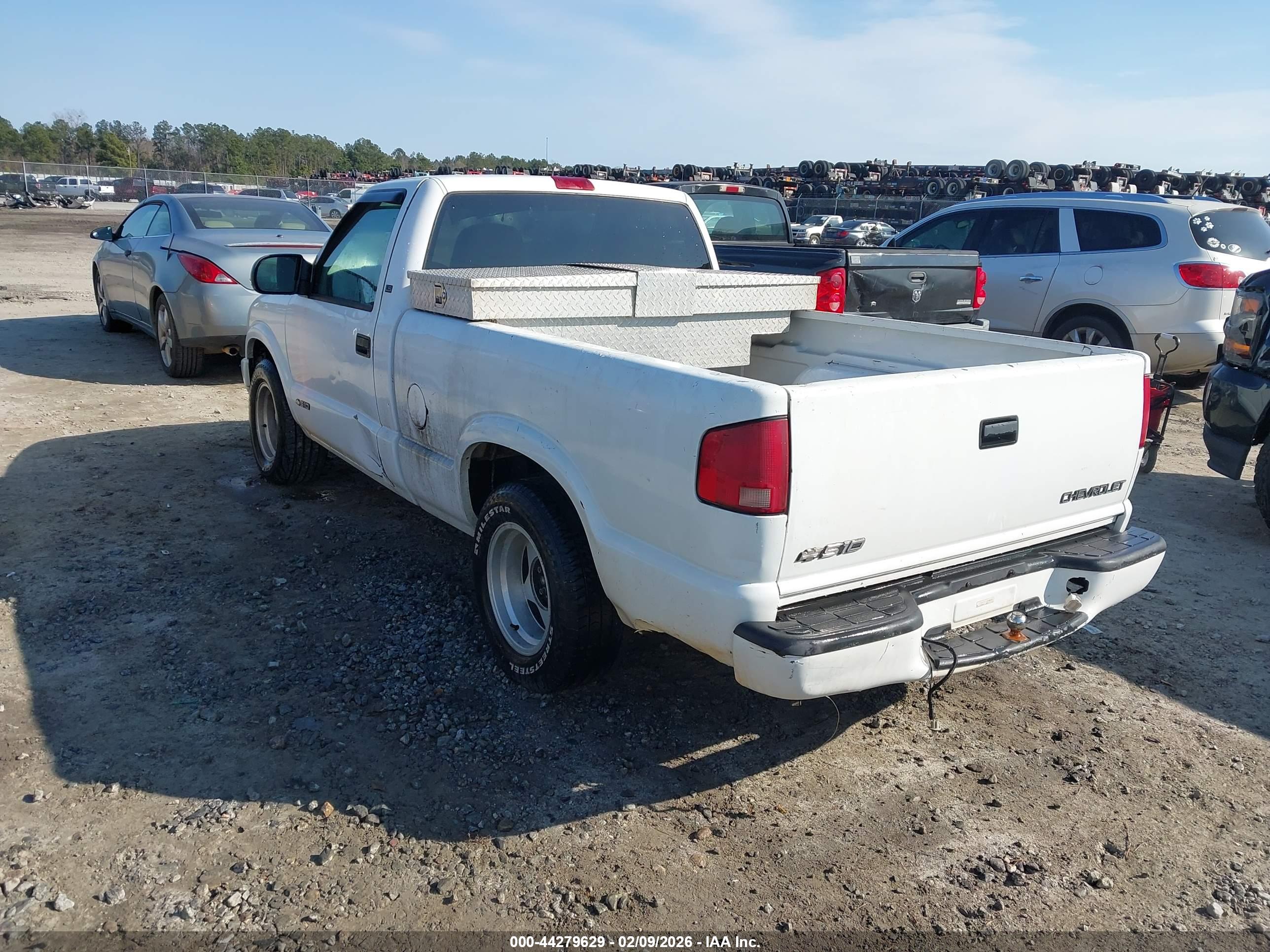 CHEVROLET S-10 image 3