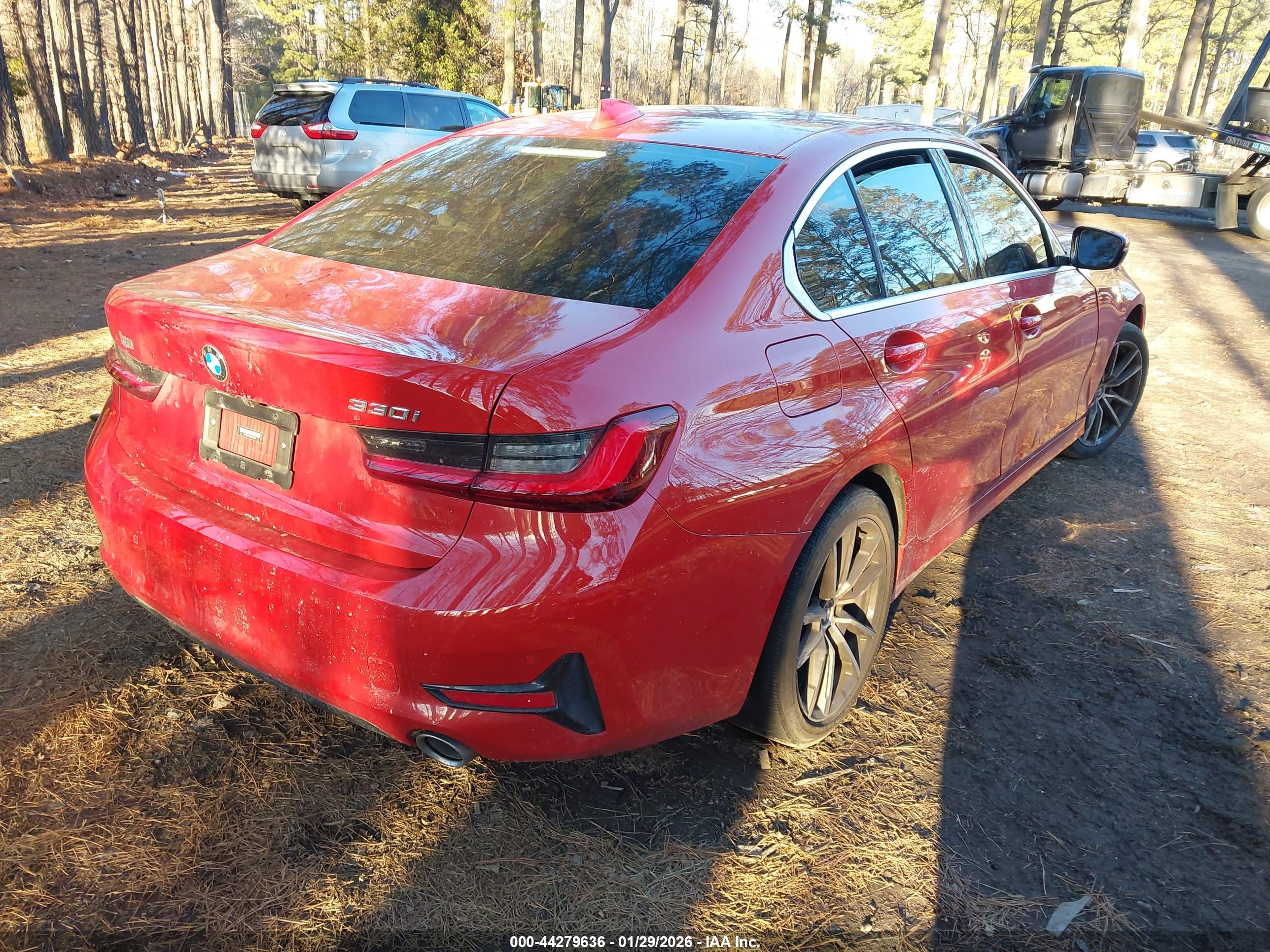 BMW 330I image 4